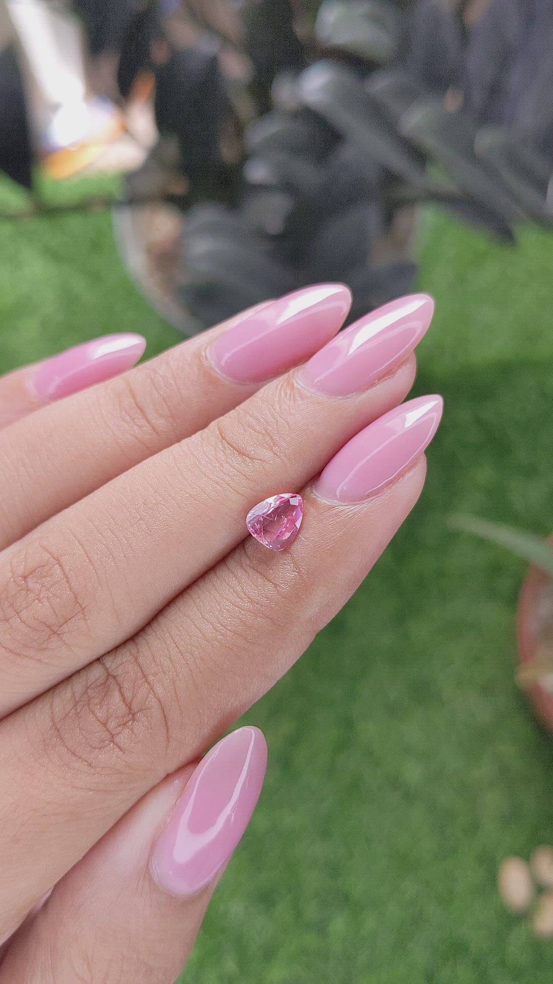 1.05 Ct. Pink Sapphire from Ceylon (Sri Lanka) Size Video