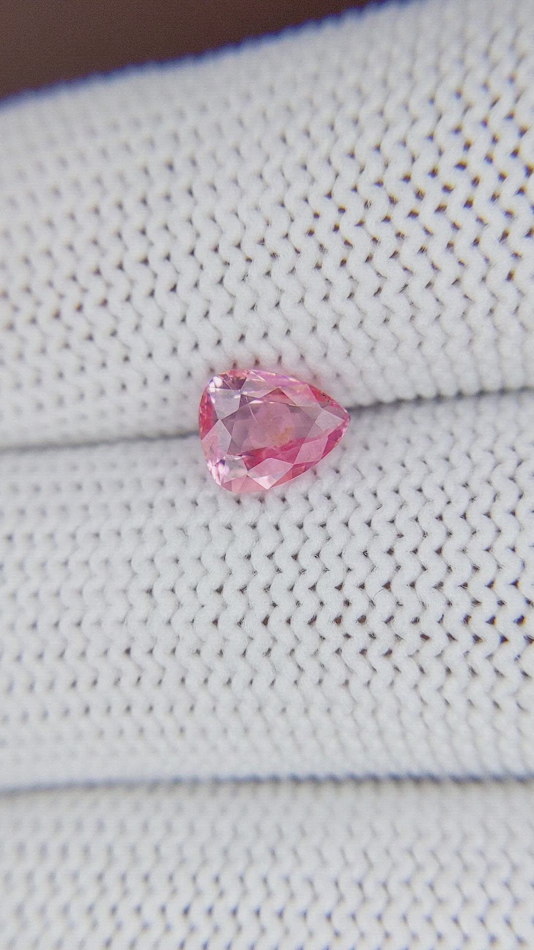 1.05 Ct. Pink Sapphire from Ceylon (Sri Lanka) Size Video