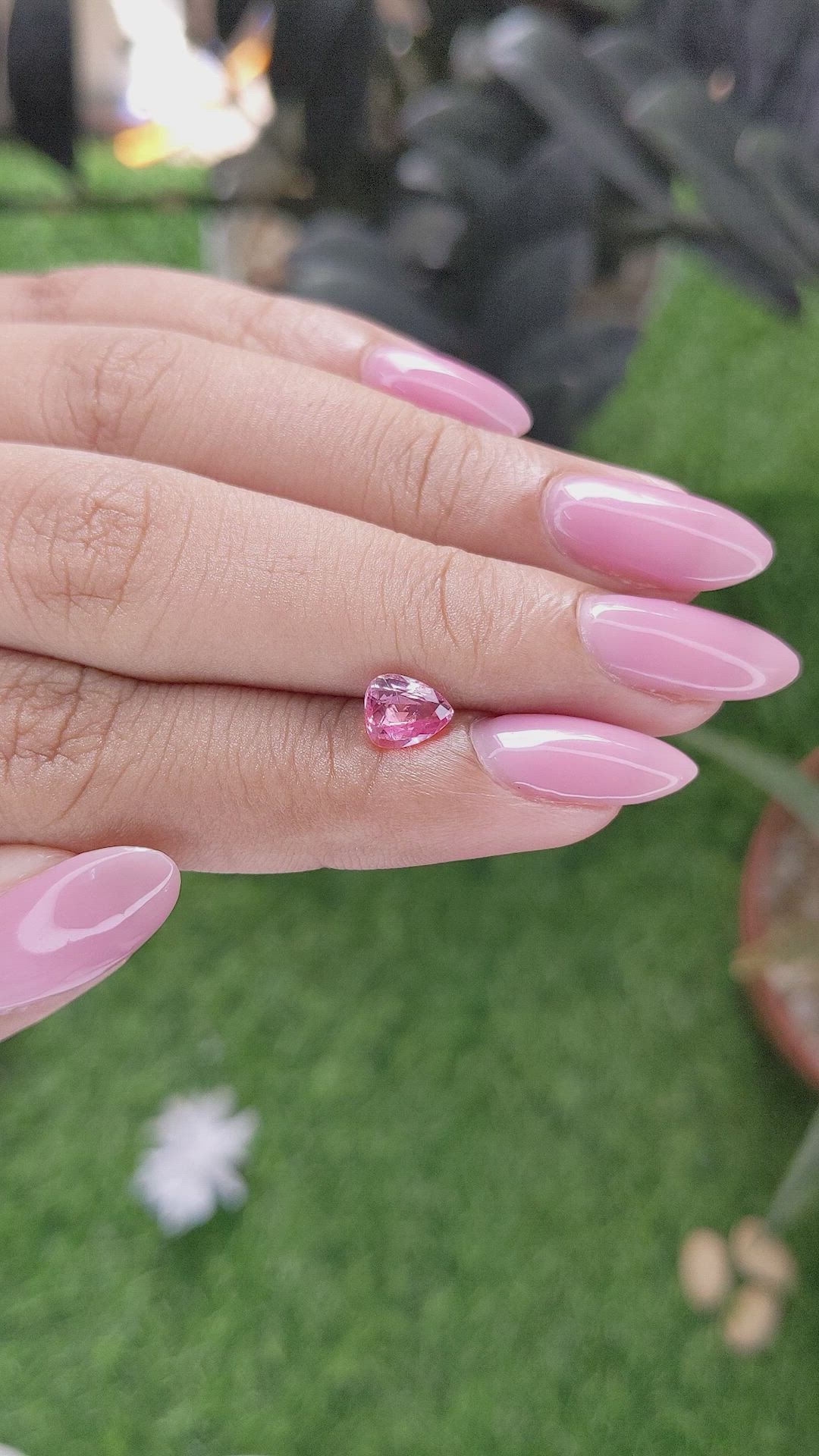 1.05 Ct. Pink Sapphire from Ceylon (Sri Lanka) Size Video