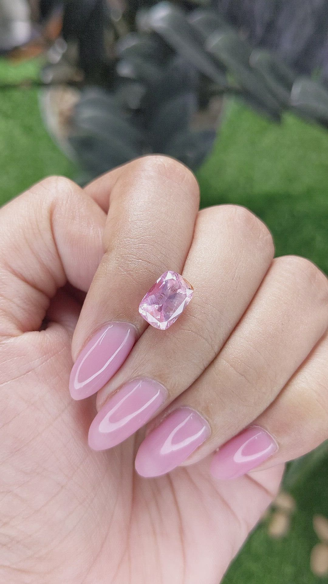 3.52 Ct. Pink Sapphire from Ceylon (Sri Lanka) Size Video