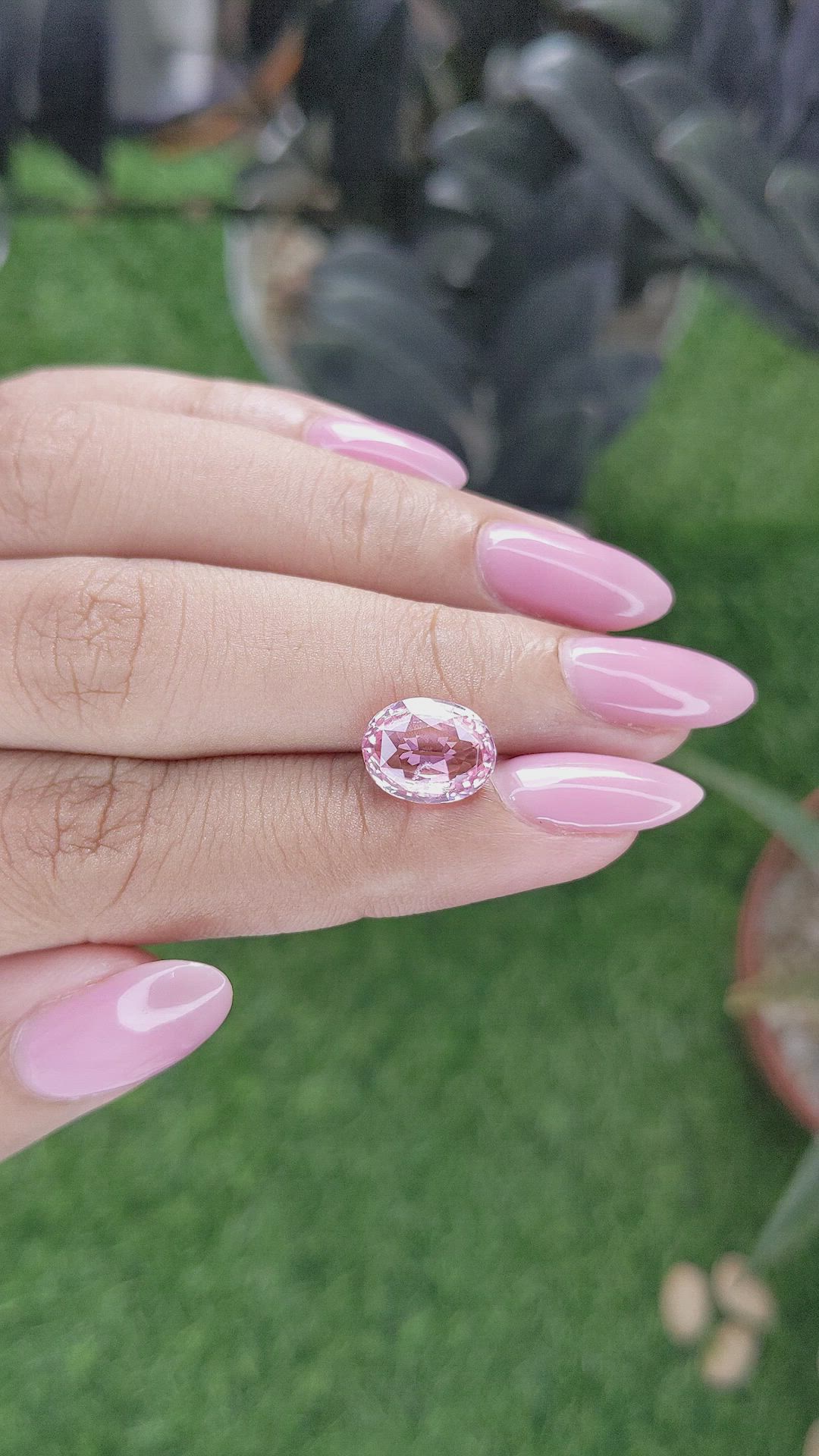 3.68 Ct. Pink Sapphire from Ceylon (Sri Lanka) Size Video