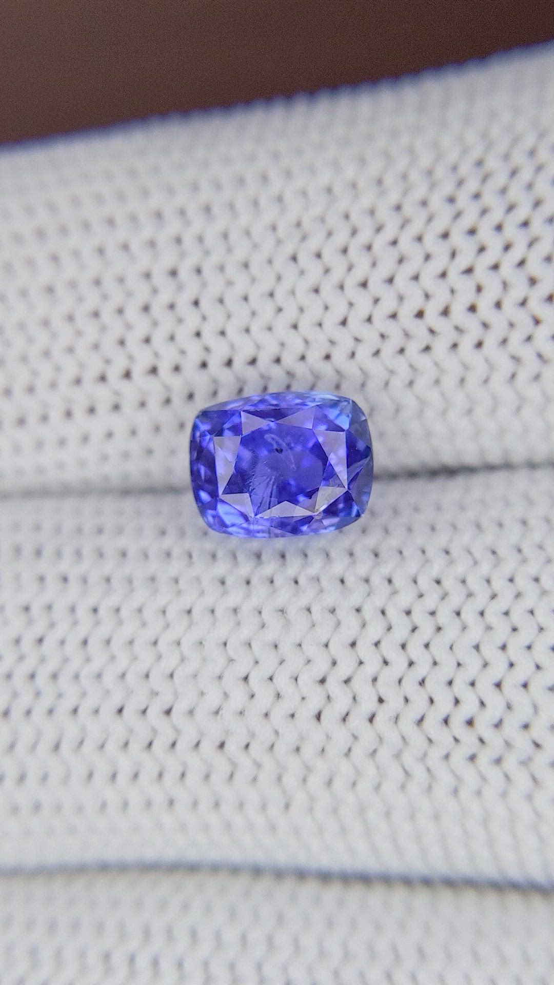 2.61 Ct. Blue Sapphire from Ceylon (Sri Lanka) Size Video