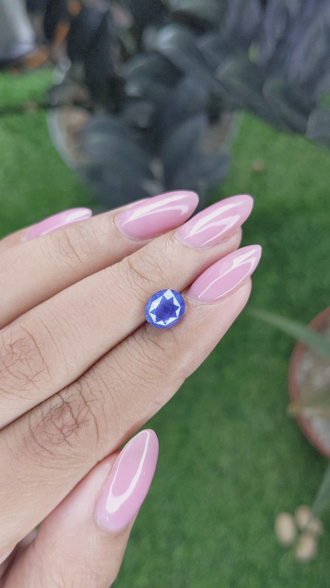 2.09 Ct. Purplish Blue Sapphire from Ceylon (Sri Lanka) Size Video