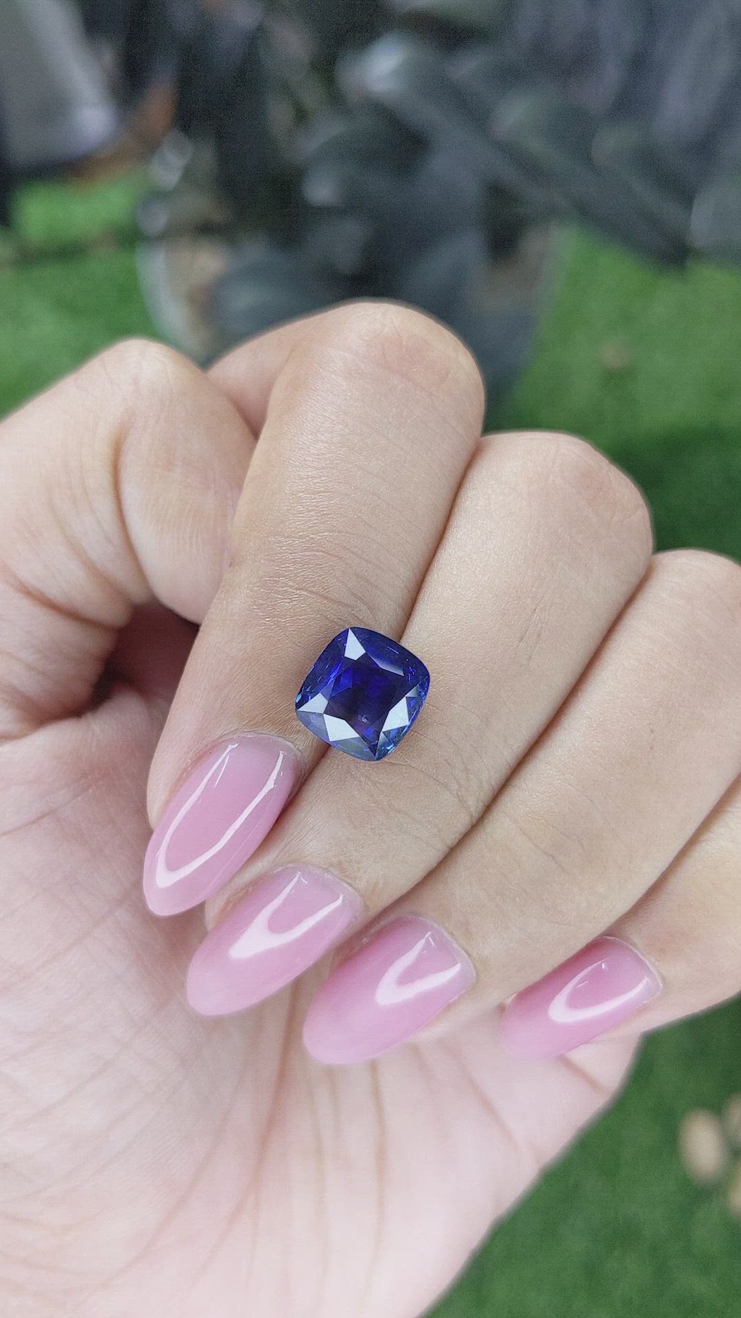 3.11 Ct. Blue Sapphire from Ceylon (Sri Lanka) Size Video