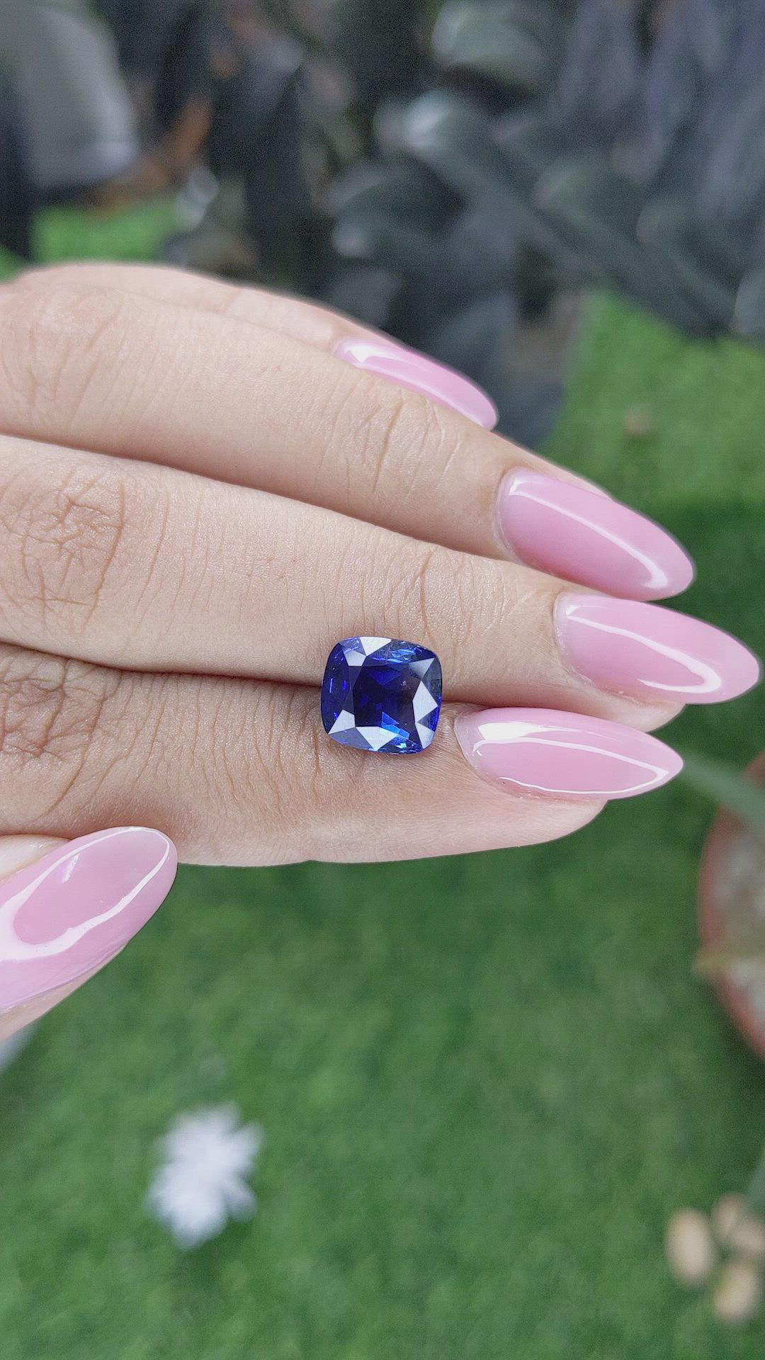 3.11 Ct. Blue Sapphire from Ceylon (Sri Lanka) Size Video