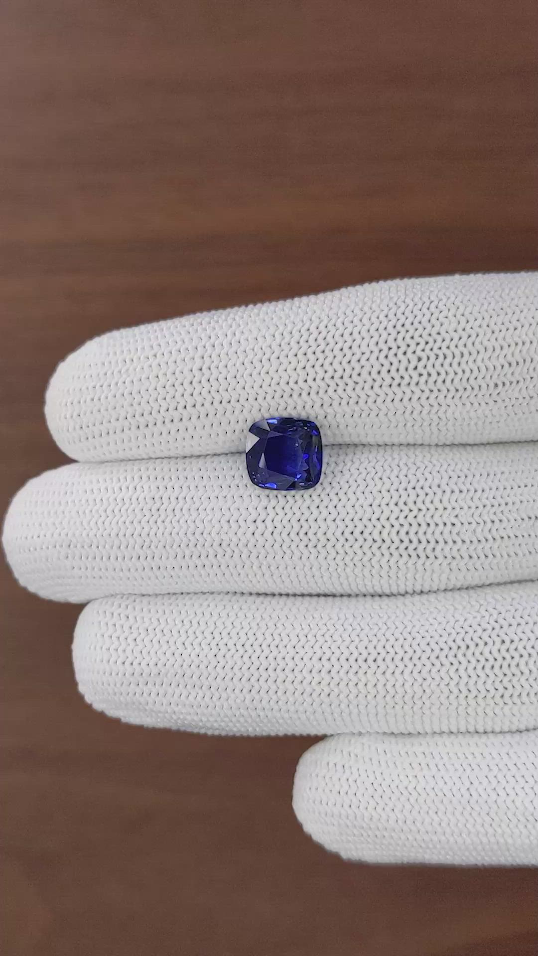 3.11 Ct. Blue Sapphire from Ceylon (Sri Lanka) Size Video