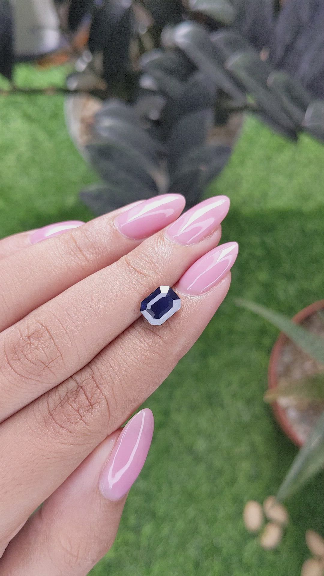 2.54 Ct. Blue Sapphire from Ceylon (Sri Lanka) Size Video