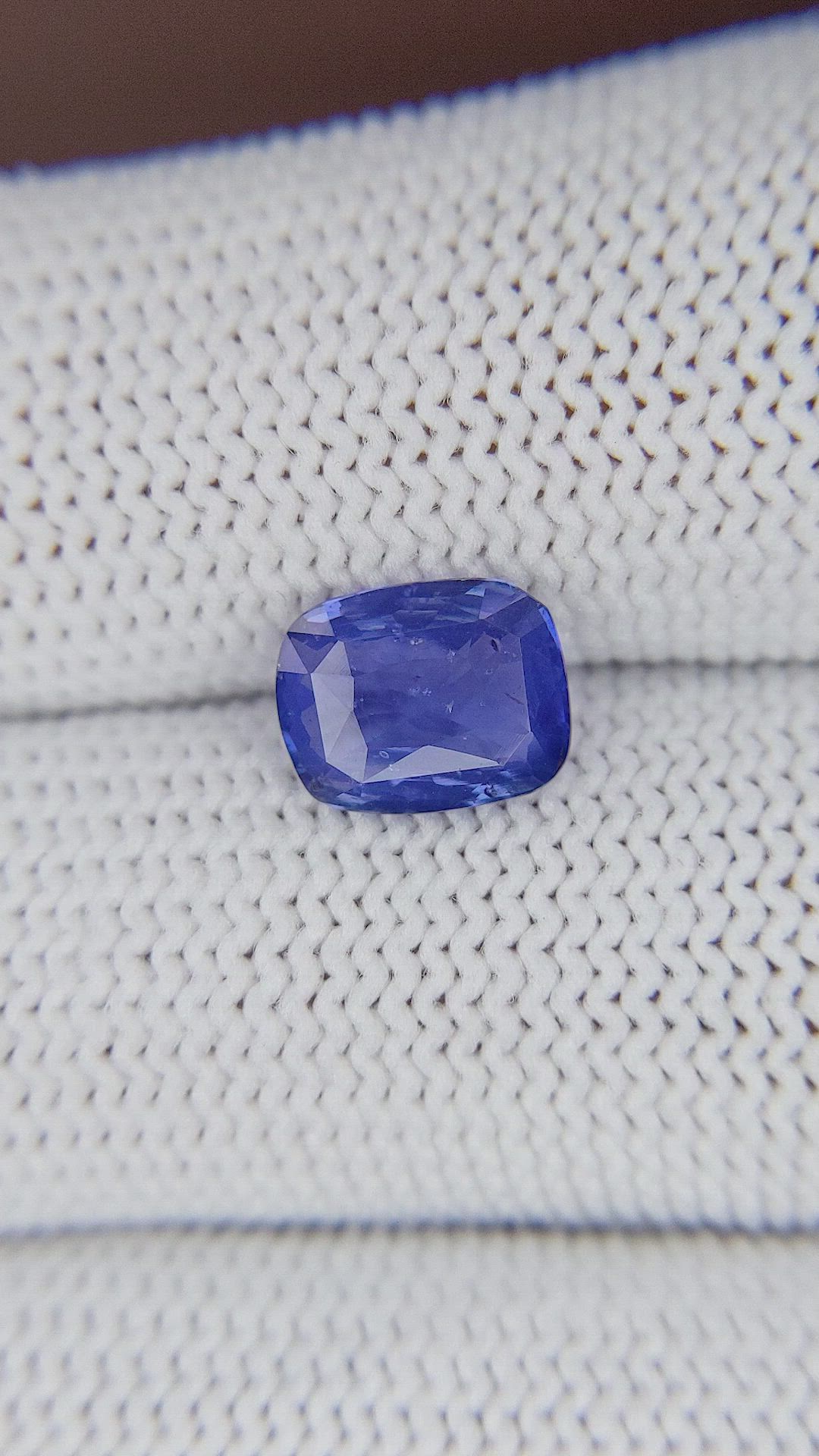 2.04 Ct. Blue Sapphire from Ceylon (Sri Lanka) Size Video
