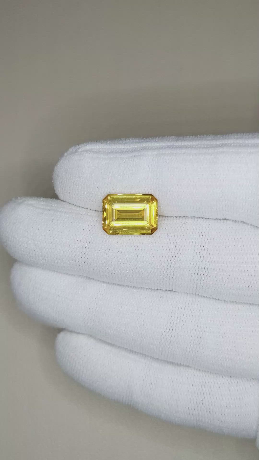 5.39 Ct. Yellow Sapphire from Ceylon (Sri Lanka) Size Video