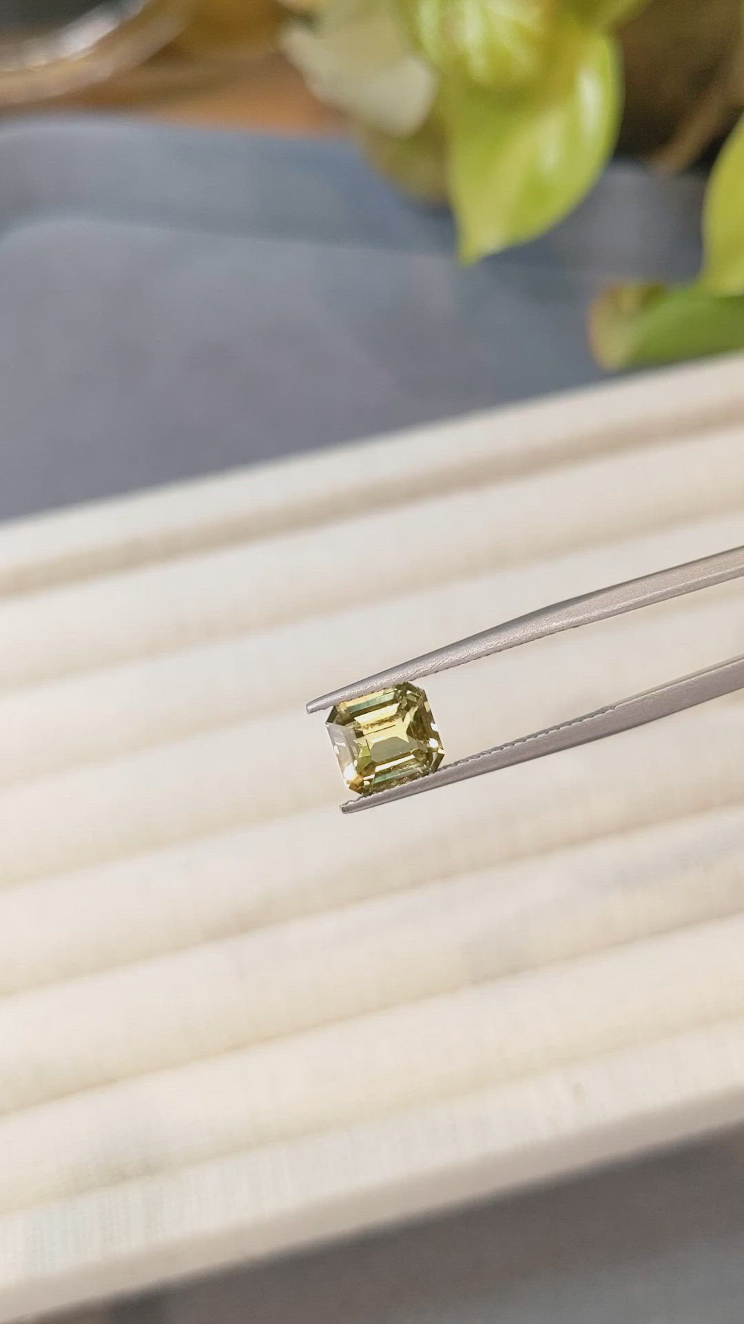 2.01 Ct. Yellow Sapphire from Ceylon (Sri Lanka) Size Video
