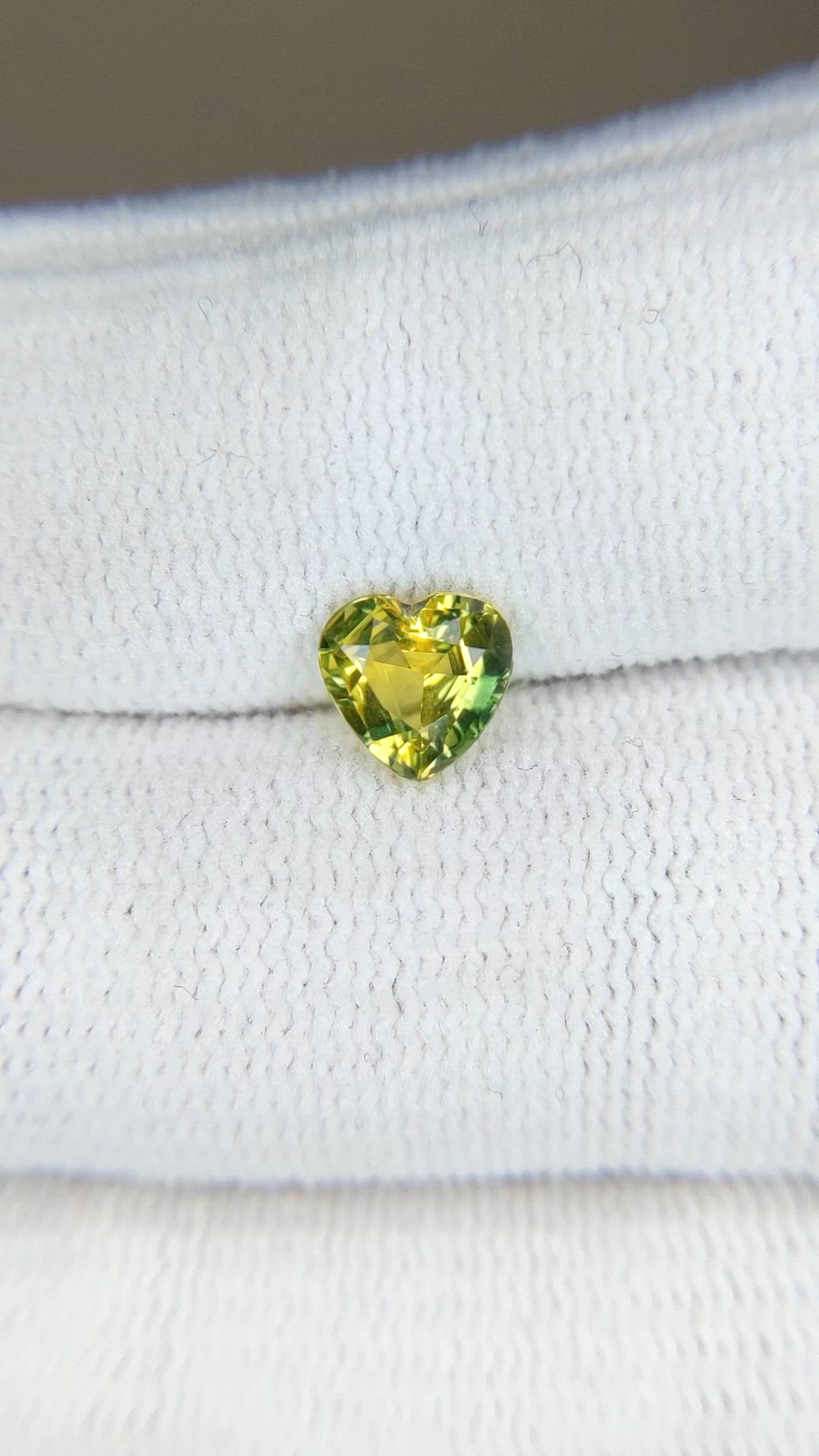 1.07 Ct. Bi Color / Parti Sapphire from Madagascar Size Video