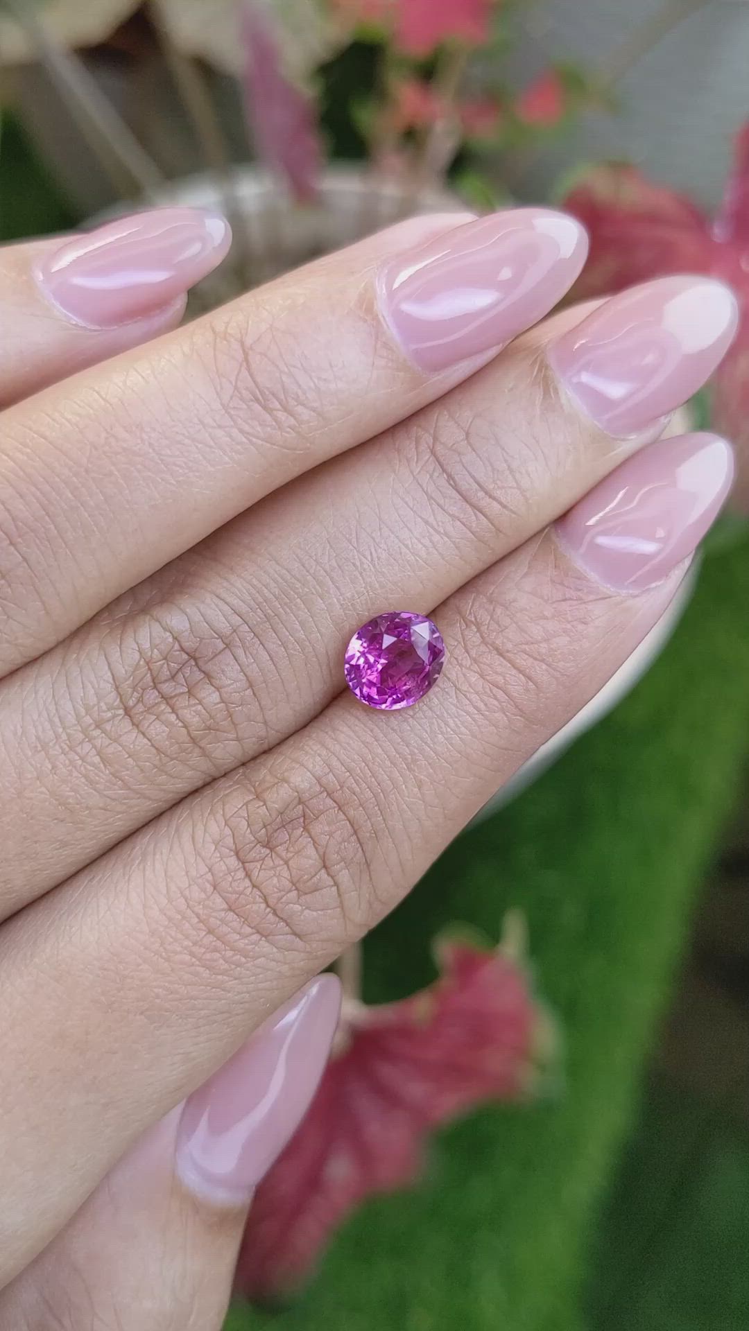 2.07 Ct. Purplish Pink Sapphire from Ceylon (Sri Lanka) Size Video