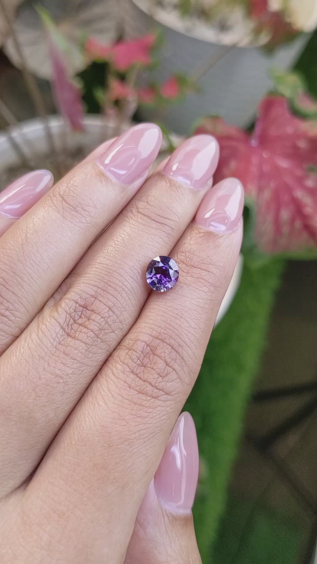 2.10 Ct. Pinkish Purple Sapphire from Ceylon (Sri Lanka) Size Video