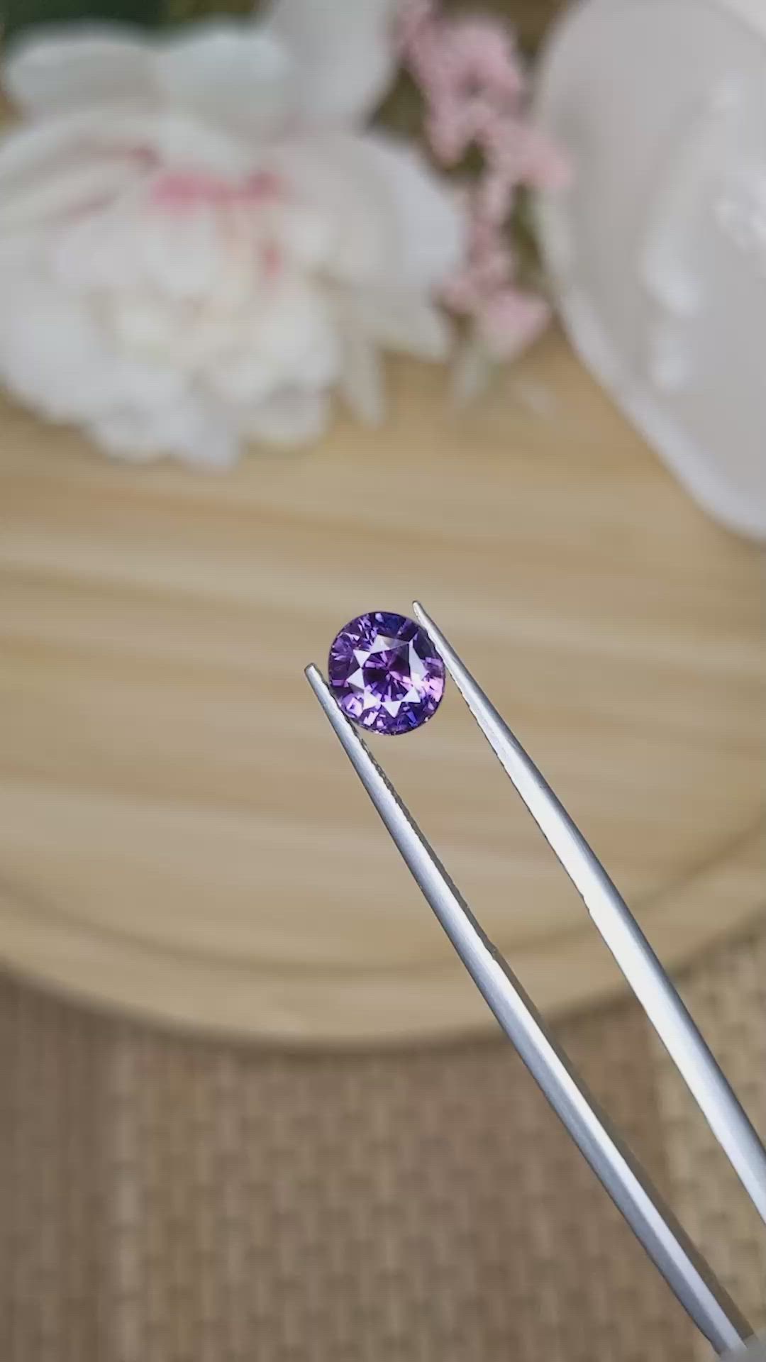 2.10 Ct. Pinkish Purple Sapphire from Ceylon (Sri Lanka) Size Video