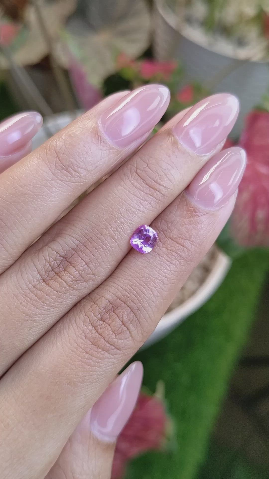 0.83 Ct. Purplish Pink Sapphire from Ceylon (Sri Lanka) Size Video