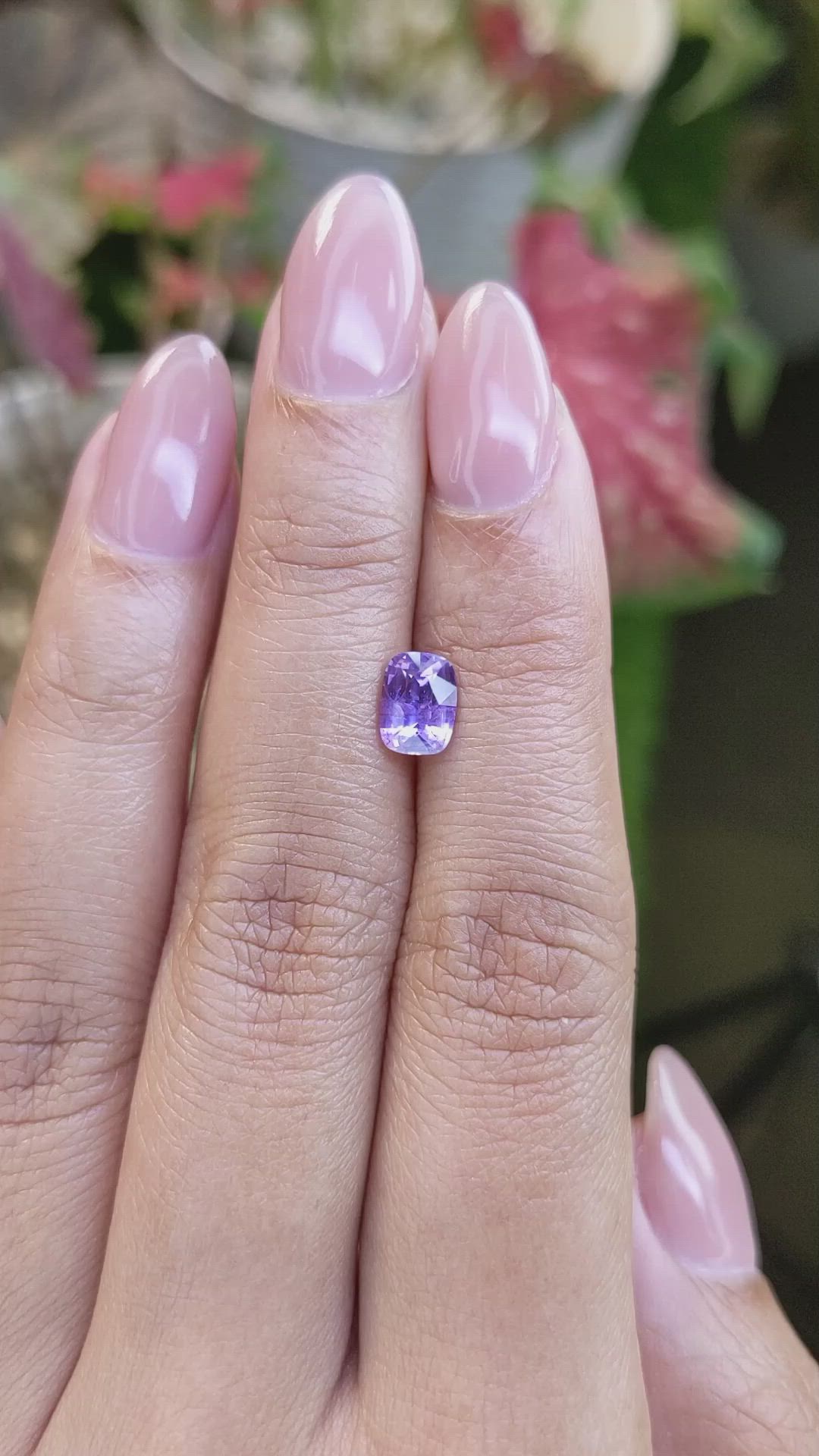 1.19 Ct. Pinkish Purple Sapphire from Ceylon (Sri Lanka) Size Video