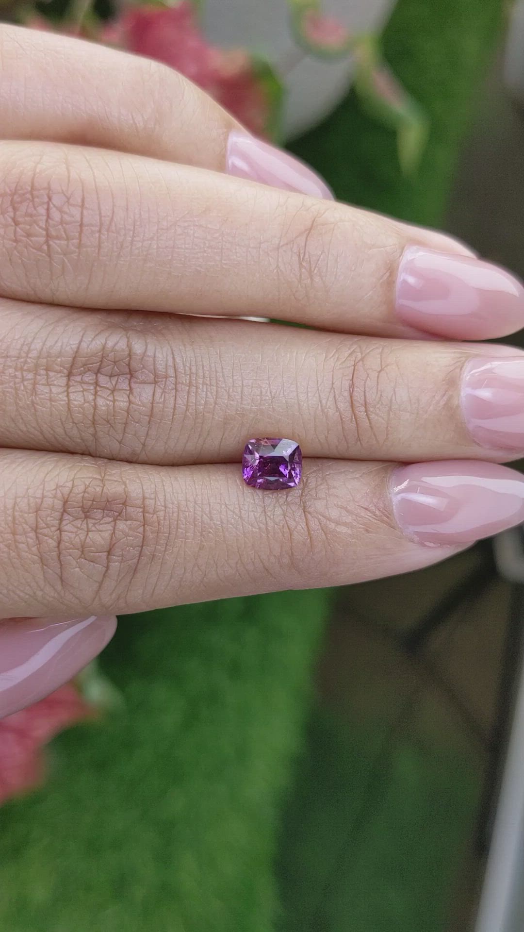1.27 Ct. Pinkish Purple Sapphire from Ceylon (Sri Lanka) Size Video