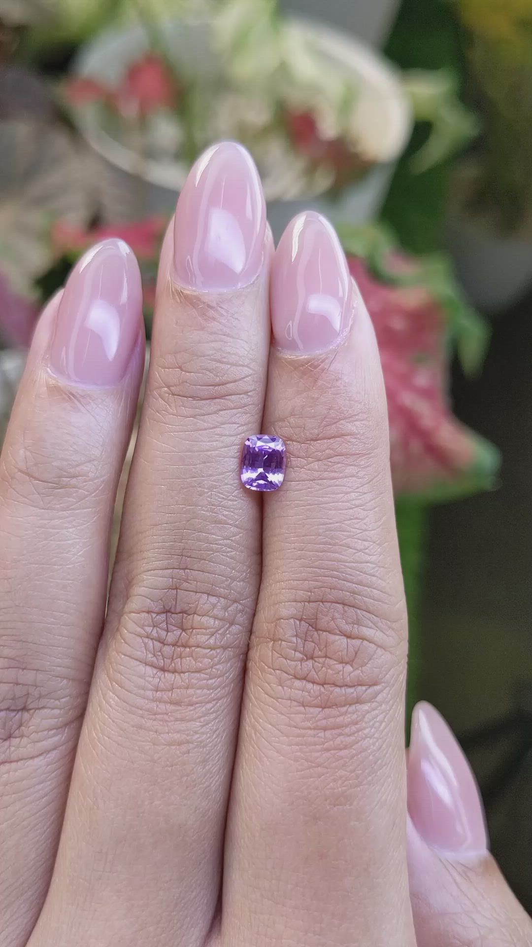 0.80 Ct. Pinkish Purple Sapphire from Ceylon (Sri Lanka) Size Video