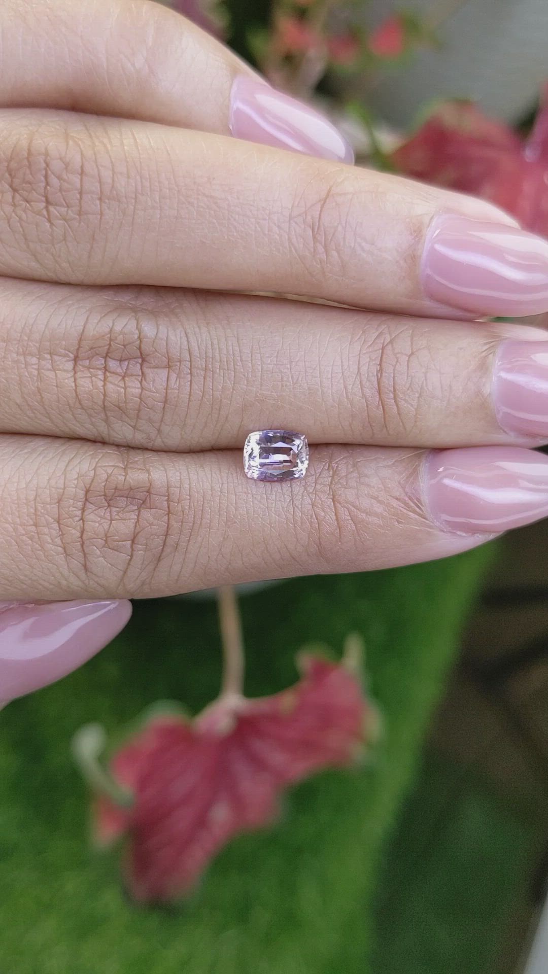 1.01 Ct. Peach Sapphire from Ceylon (Sri Lanka) Size Video
