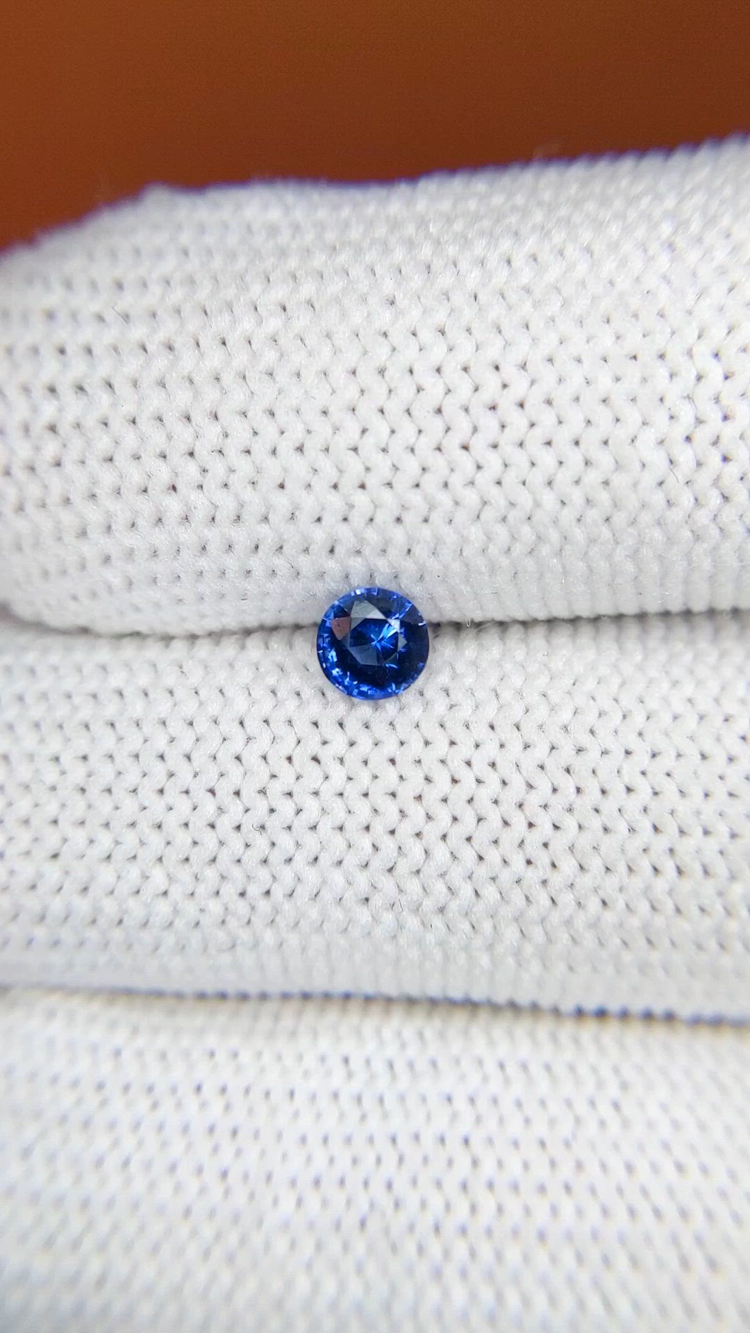 0.41 Ct. Blue Sapphire from Ceylon (Sri Lanka) Size Video