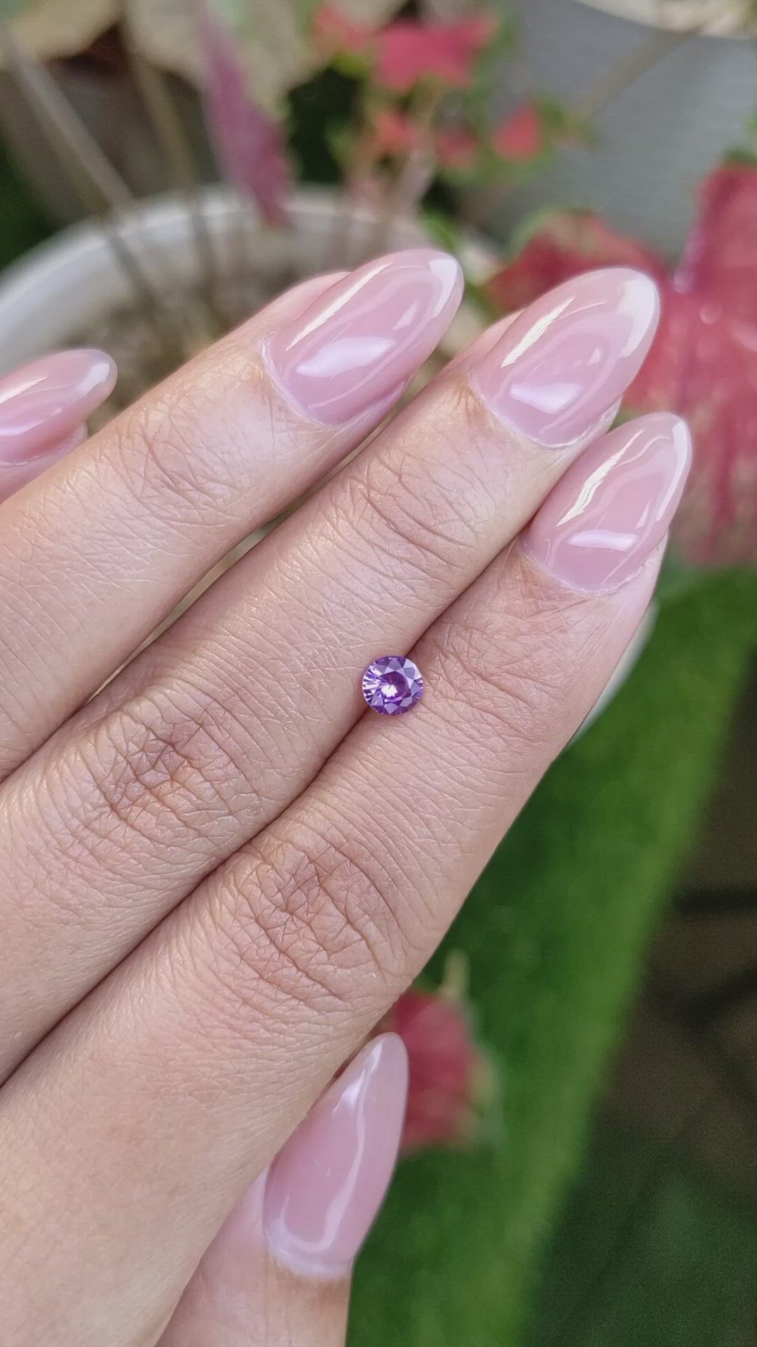 0.39 Ct. Pinkish Purple Sapphire from Ceylon (Sri Lanka) Size Video