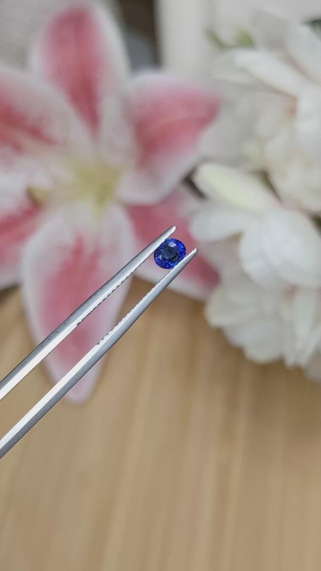 0.35 Ct. Blue Sapphire from Ceylon (Sri Lanka) Size Video