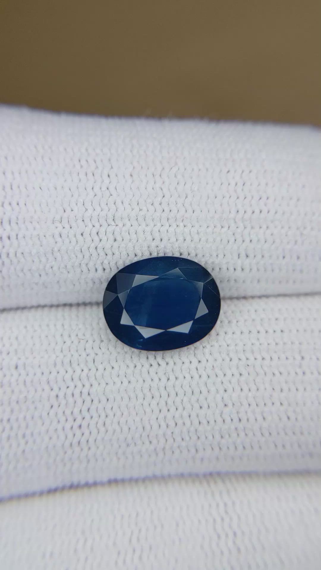 3.56 Ct. Blue Sapphire from Thailand Size Video