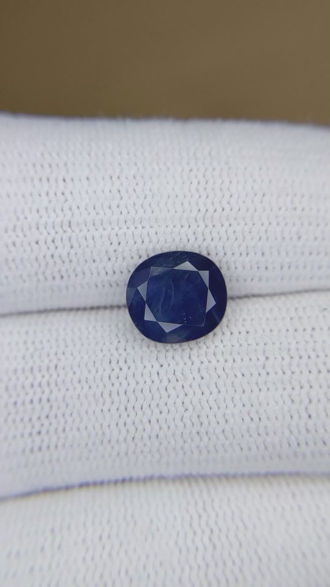 2.82 Ct. Blue Sapphire from Thailand Size Video
