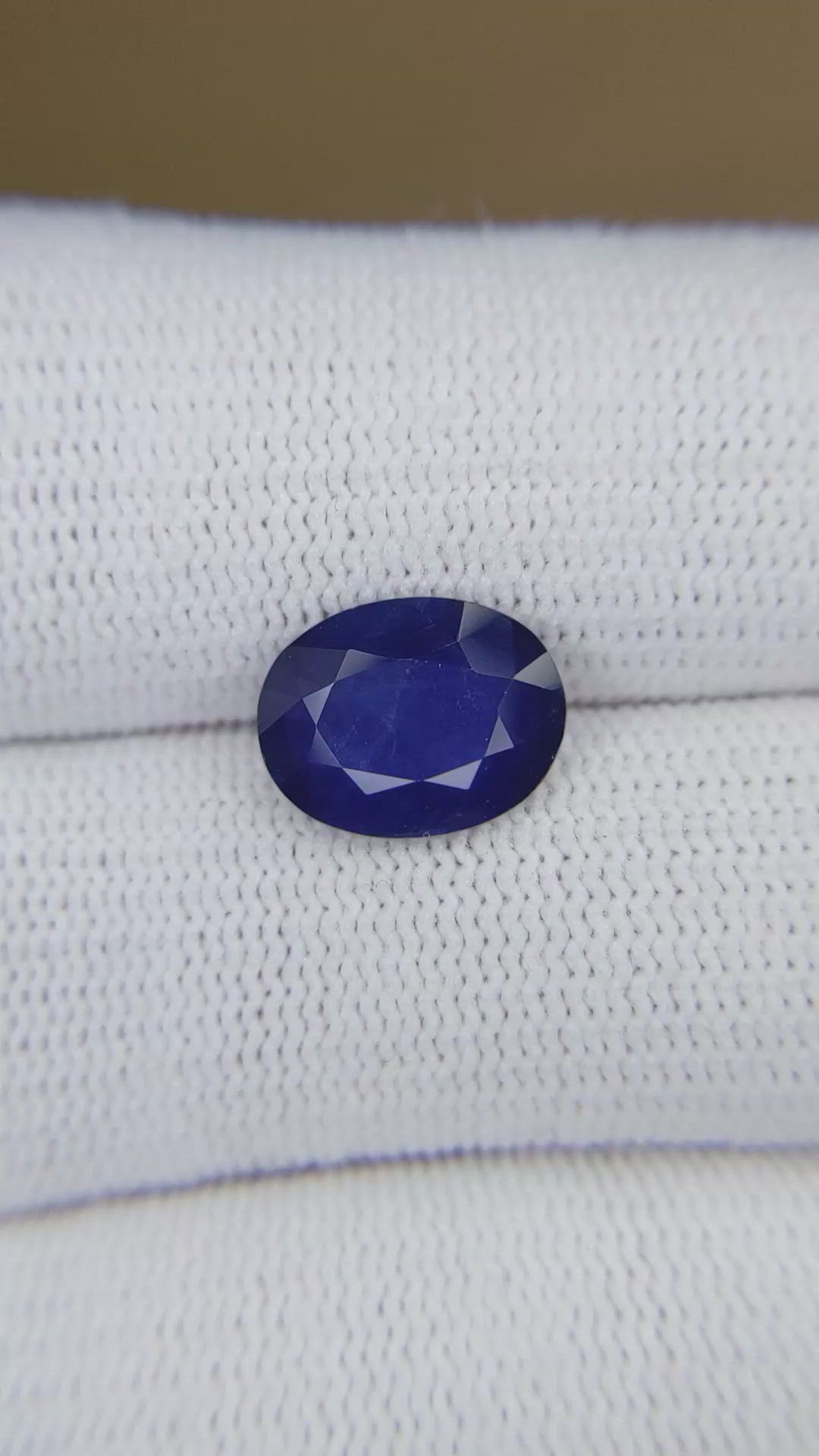 3.10 Ct. Blue Sapphire from Thailand Size Video