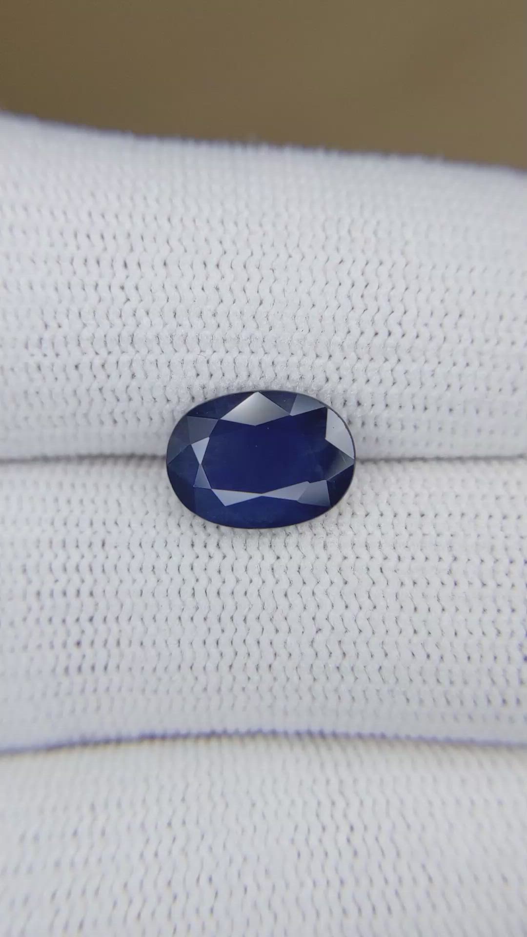 2.85 Ct. Blue Sapphire from Thailand Size Video