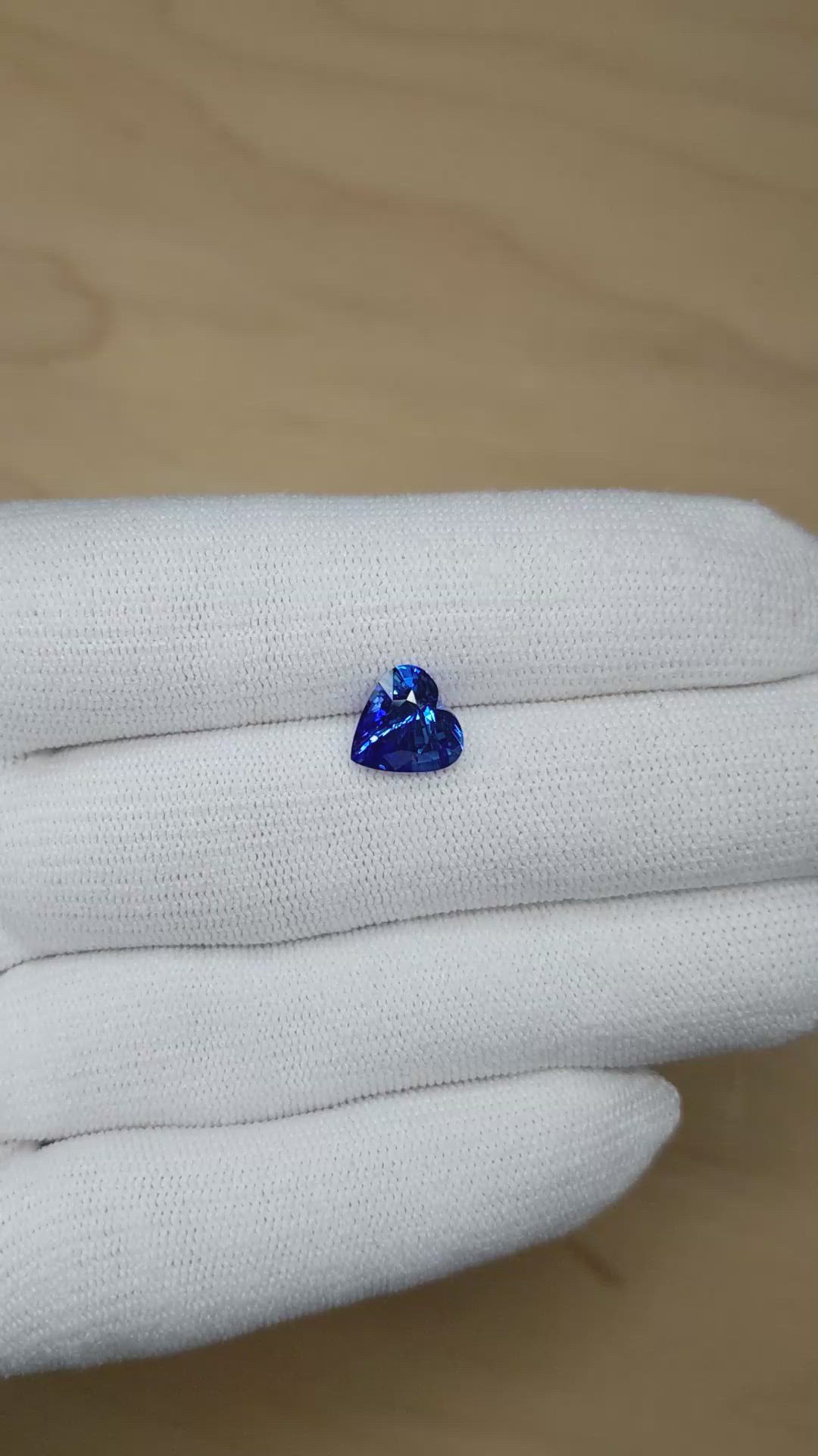 3.12 Ct. Blue Sapphire from Ceylon (Sri Lanka) Size Video