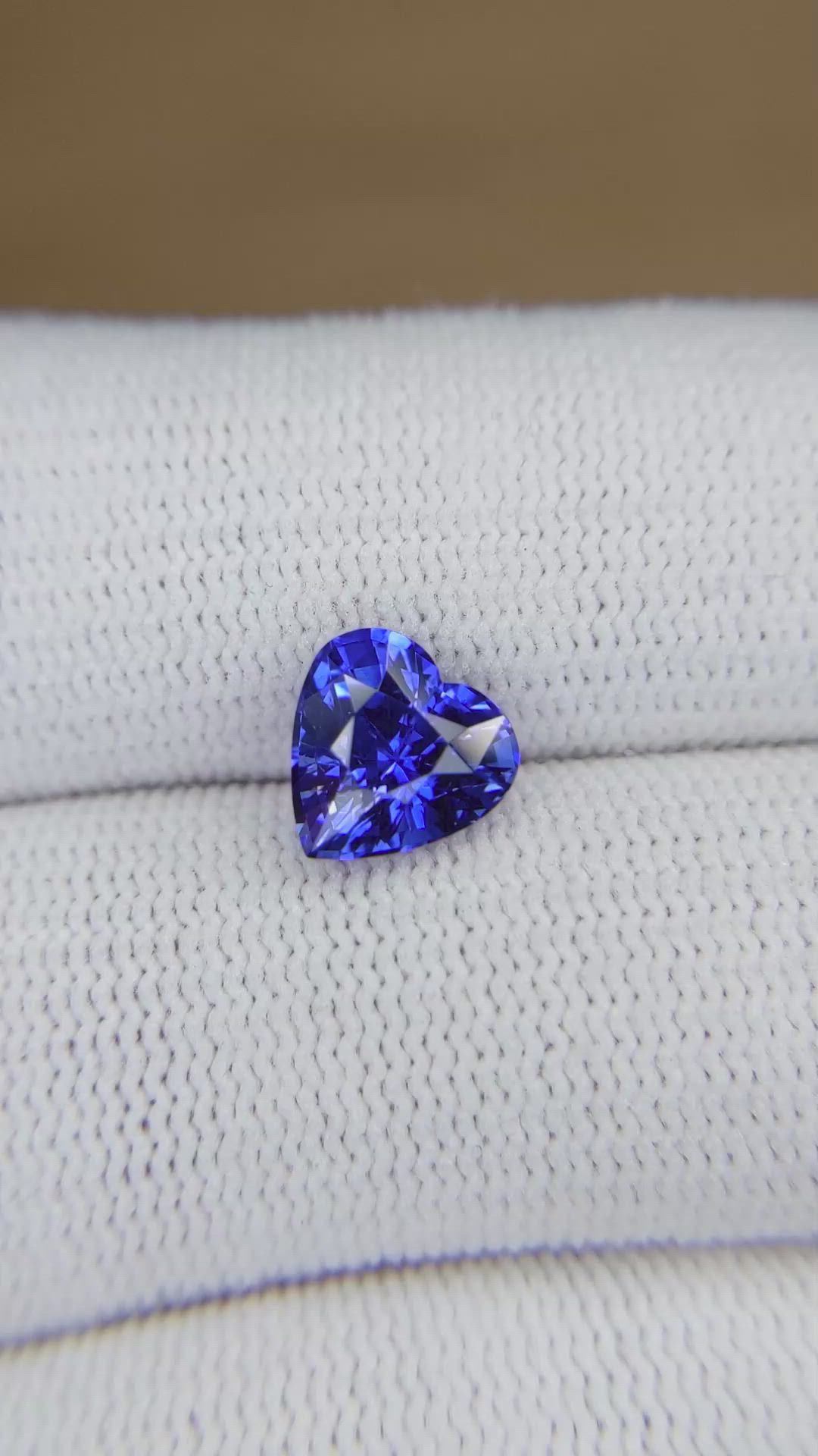 2.45 Ct. Blue Sapphire from Ceylon (Sri Lanka) Size Video