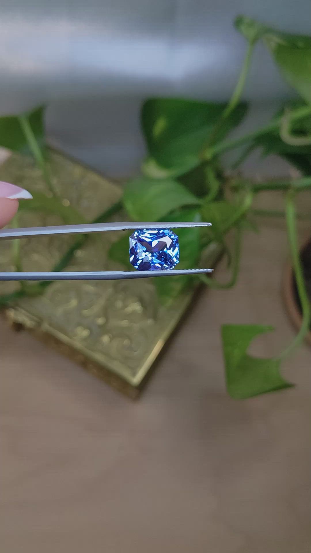 6.05 Ct. Blue Sapphire from Ceylon (Sri Lanka) Size Video