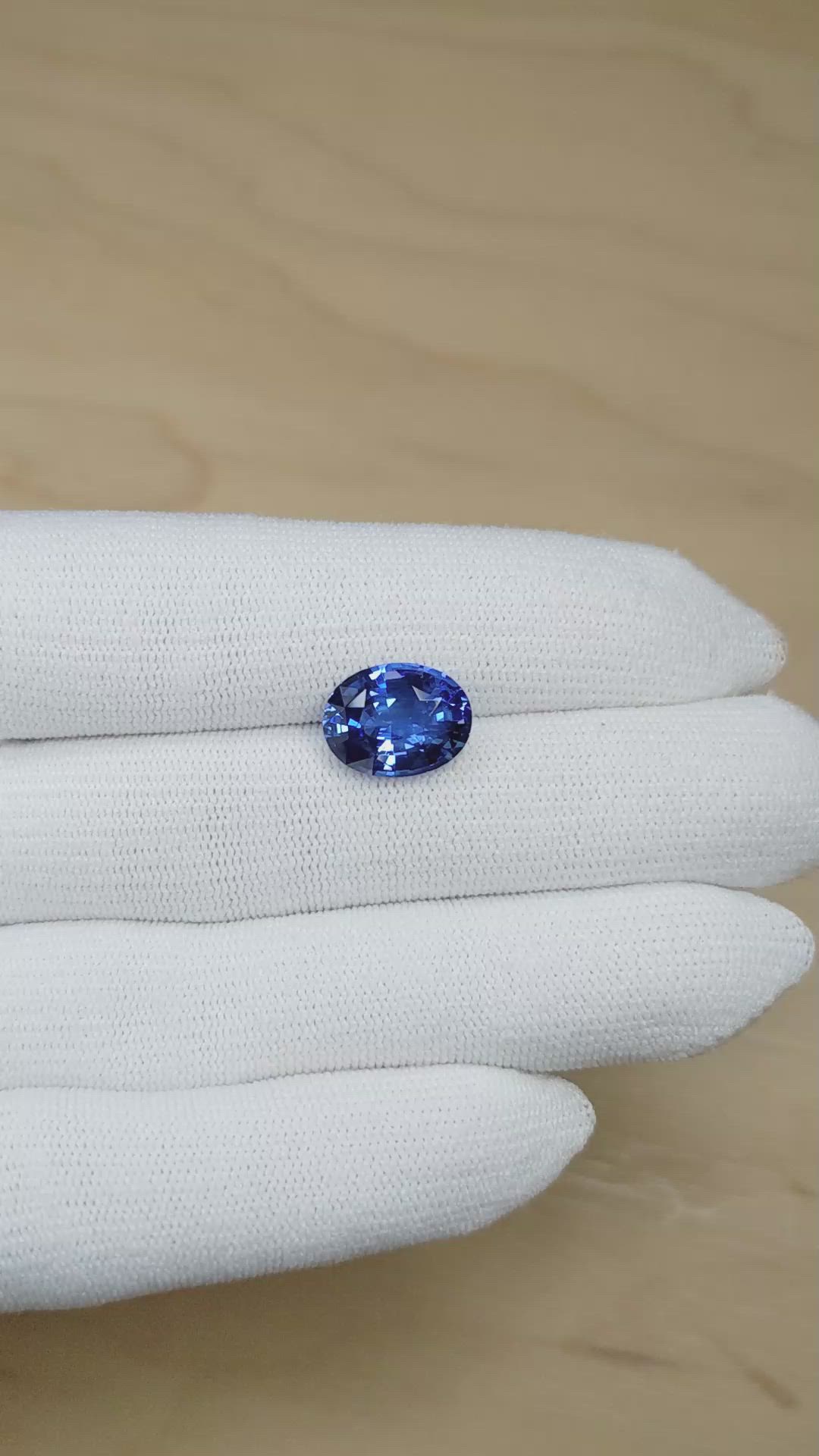 7.58 Ct. Blue Sapphire from Ceylon (Sri Lanka) Size Video