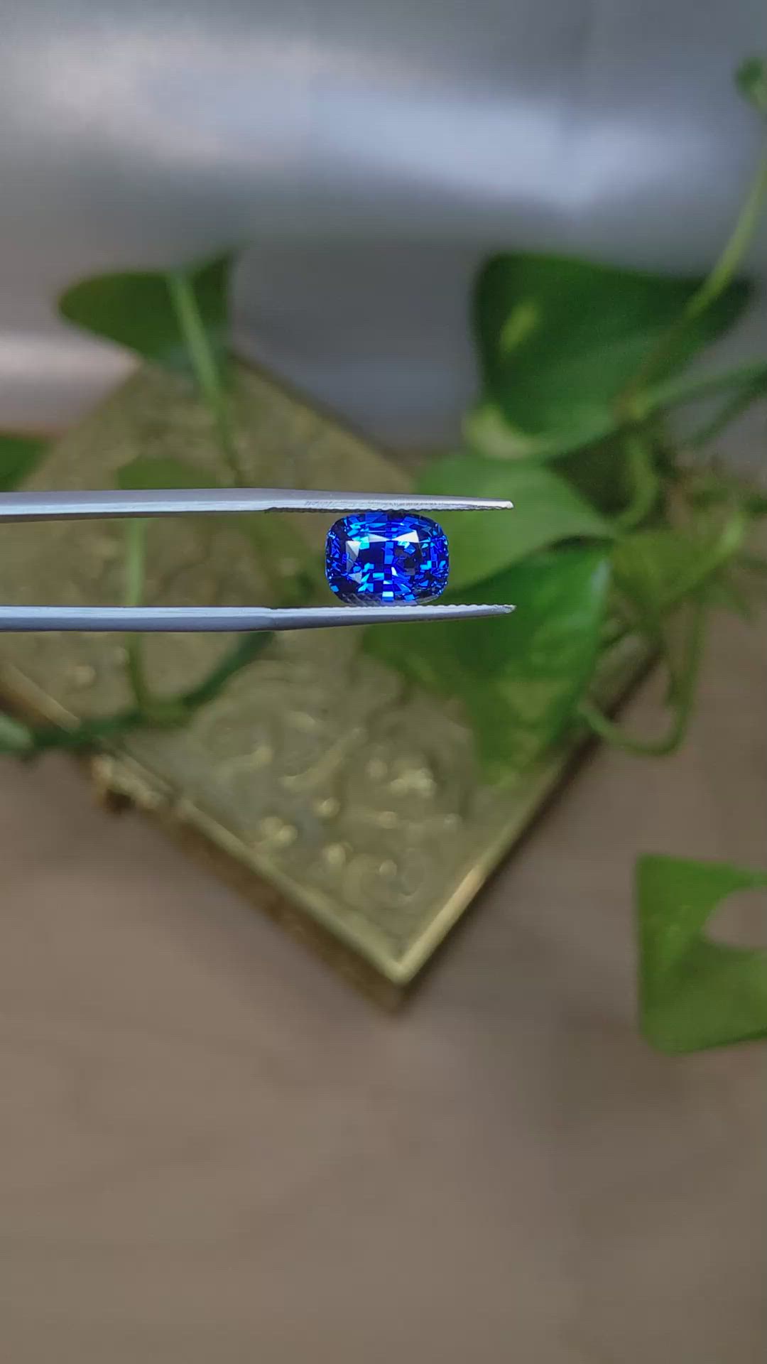 3.67 Ct. Blue Sapphire from Ceylon (Sri Lanka) Size Video