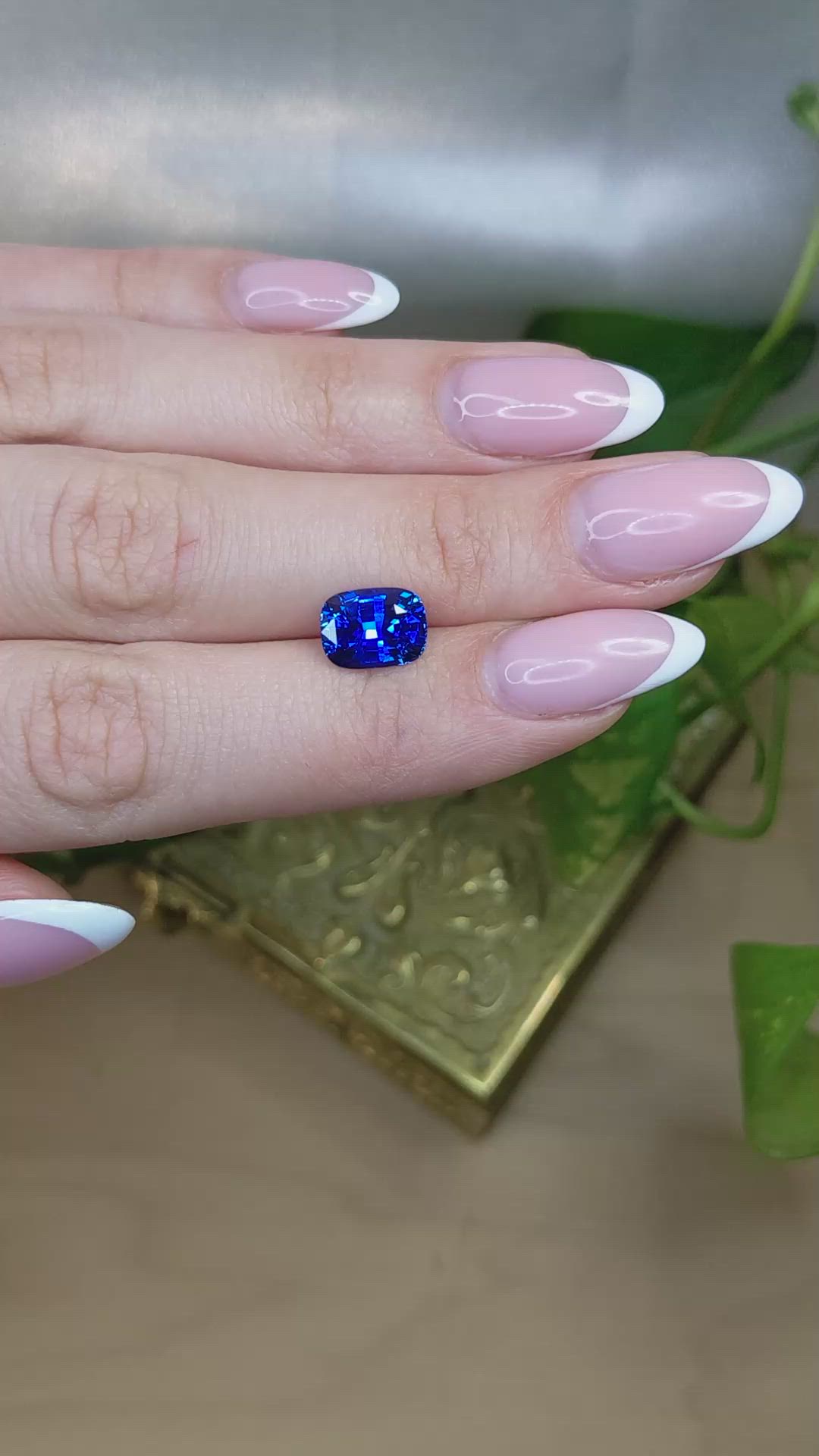 3.67 Ct. Blue Sapphire from Ceylon (Sri Lanka) Size Video