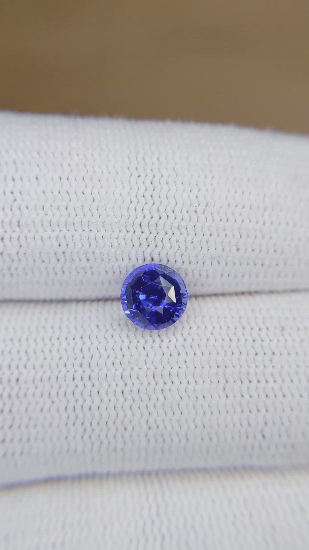 1.54 Ct. Blue Sapphire from Ceylon (Sri Lanka) Size Video