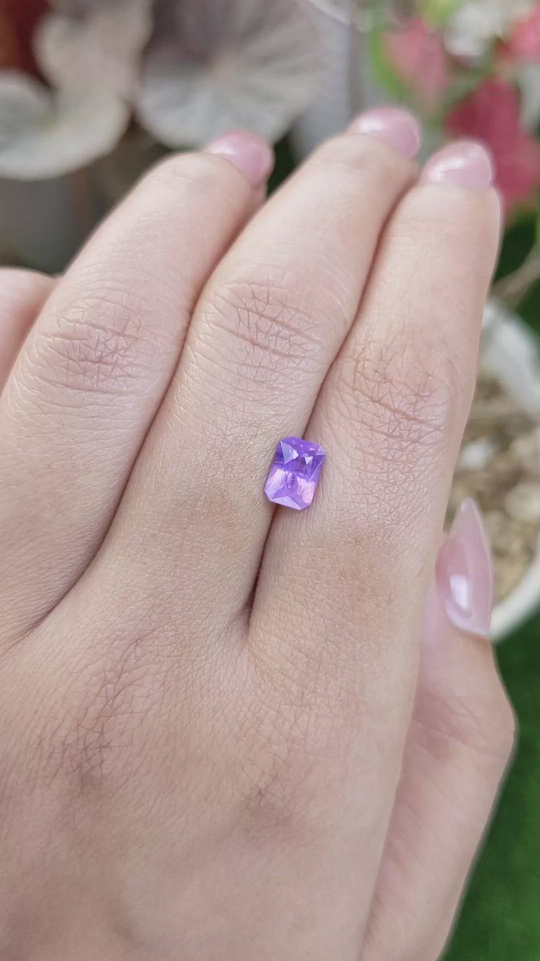 1.43 Ct. Pinkish Purple Sapphire from Ceylon (Sri Lanka) Size Video