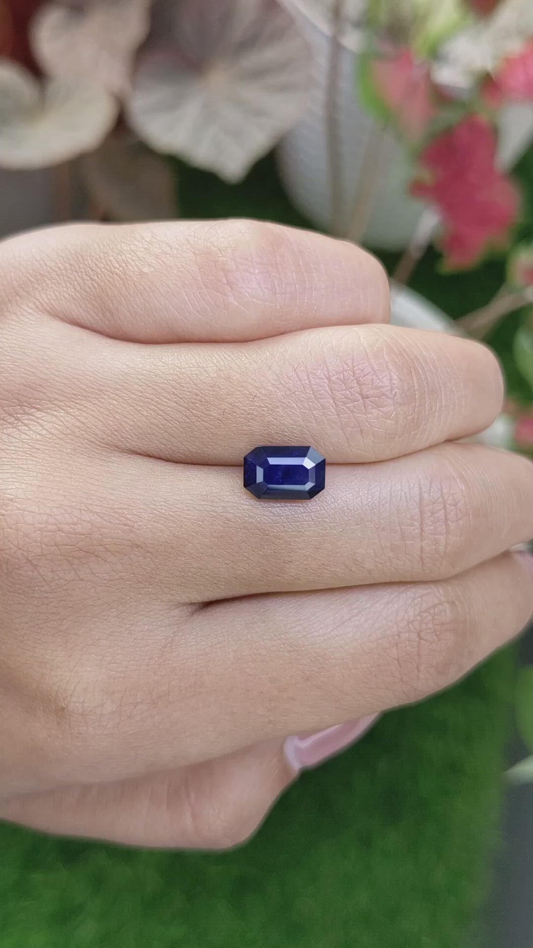 3.18 Ct. Blue Sapphire from Ceylon (Sri Lanka) Size Video