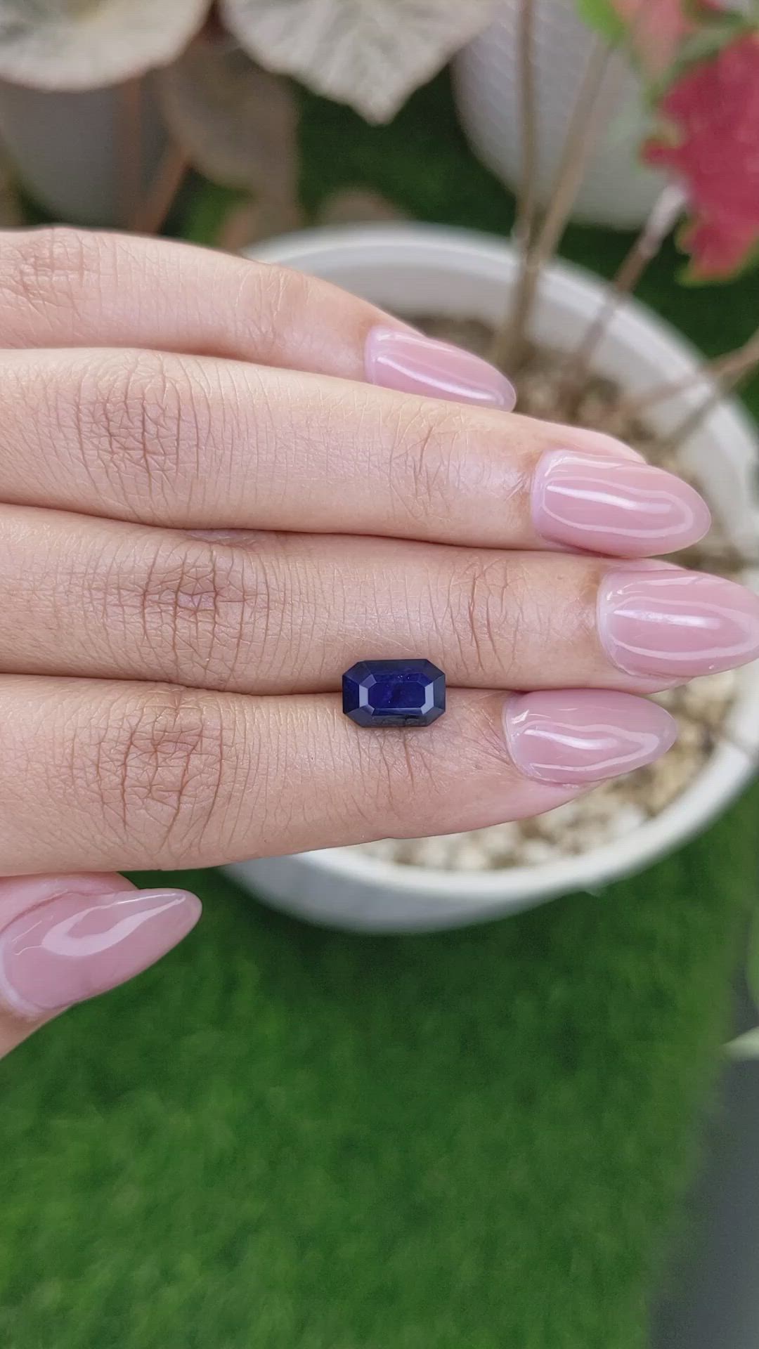 3.18 Ct. Blue Sapphire from Ceylon (Sri Lanka) Size Video