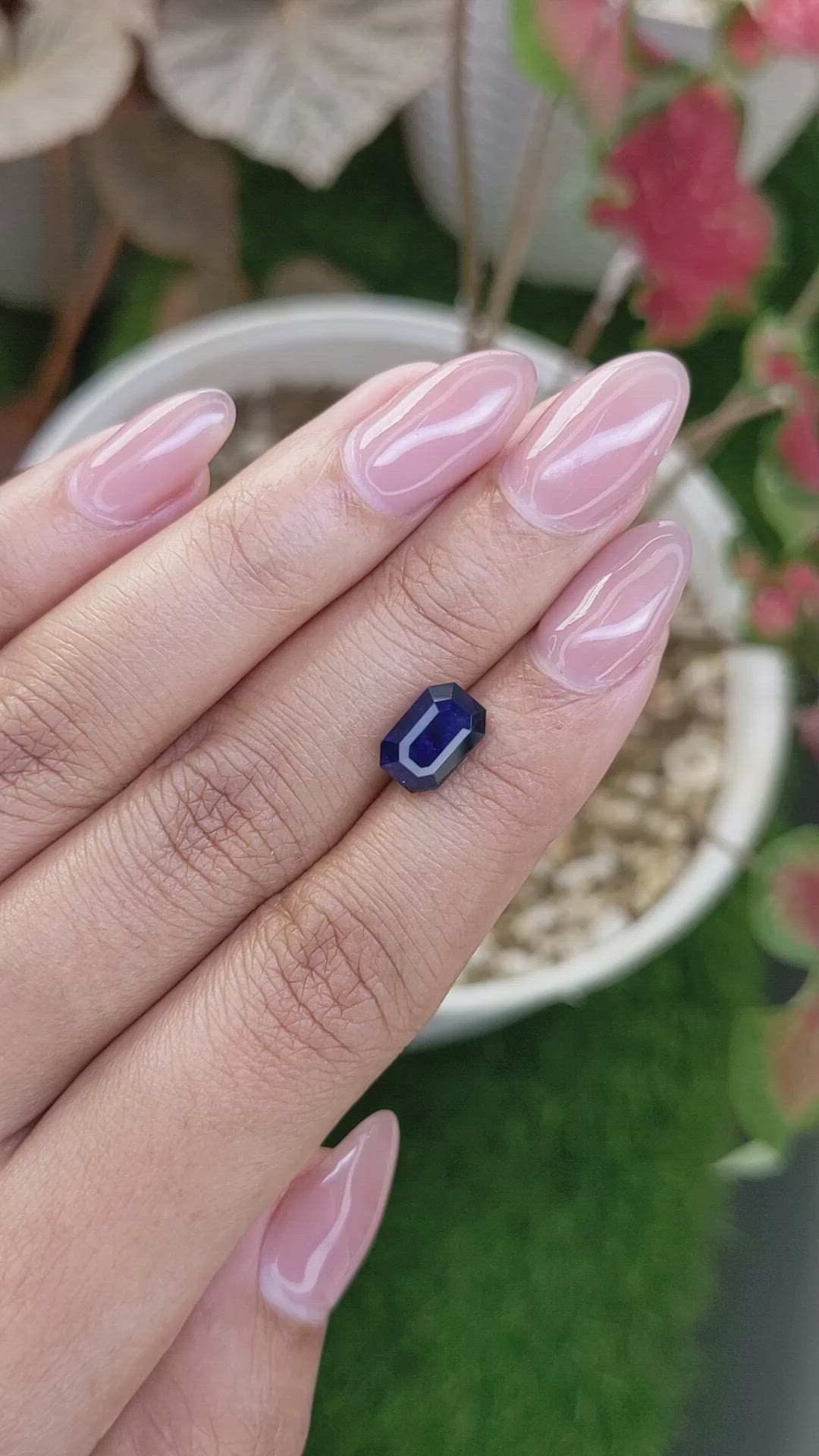 3.18 Ct. Blue Sapphire from Ceylon (Sri Lanka) Size Video