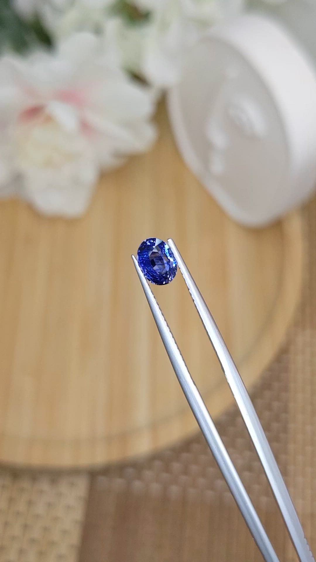 1.09 Ct. Blue Sapphire from Ceylon (Sri Lanka) Size Video