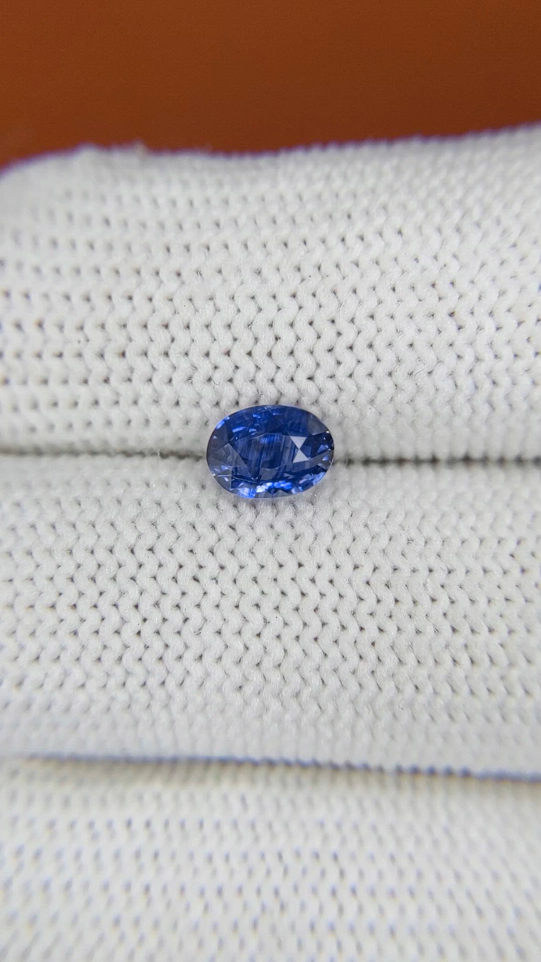 1.09 Ct. Blue Sapphire from Ceylon (Sri Lanka) Size Video