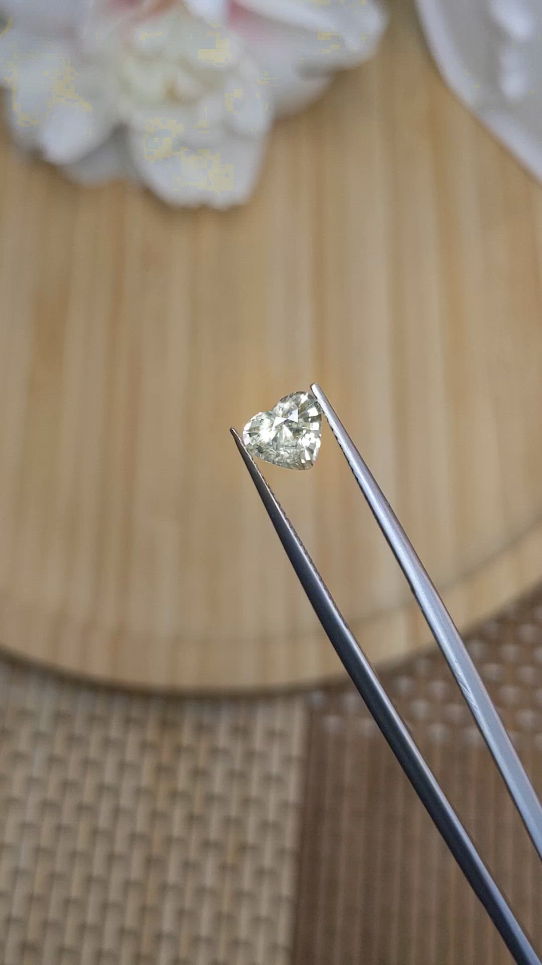 1.50 Ct. Yellow Sapphire from Ceylon (Sri Lanka) Size Video