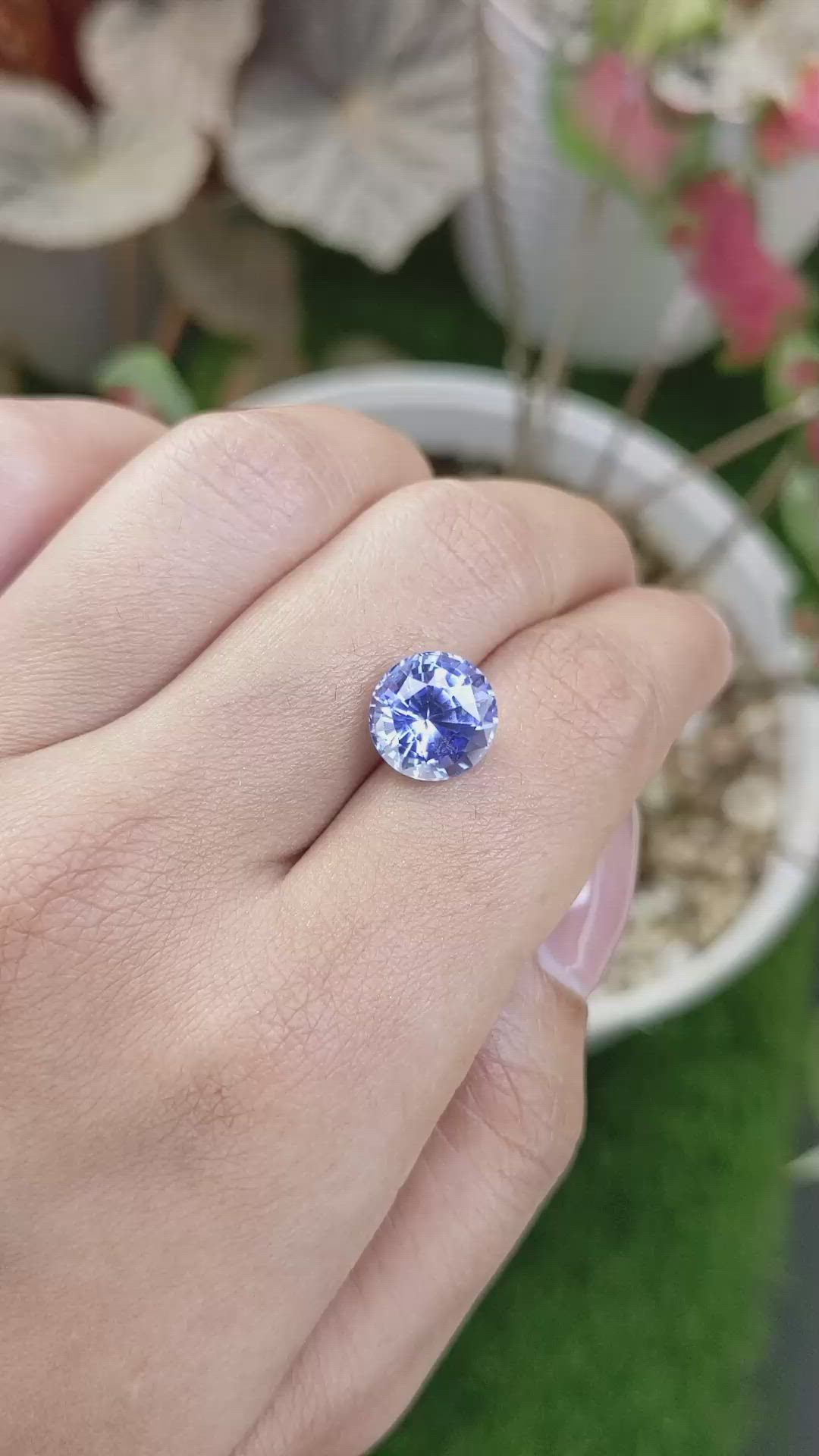 5.69 Ct. Blue Sapphire from Ceylon (Sri Lanka) Size Video