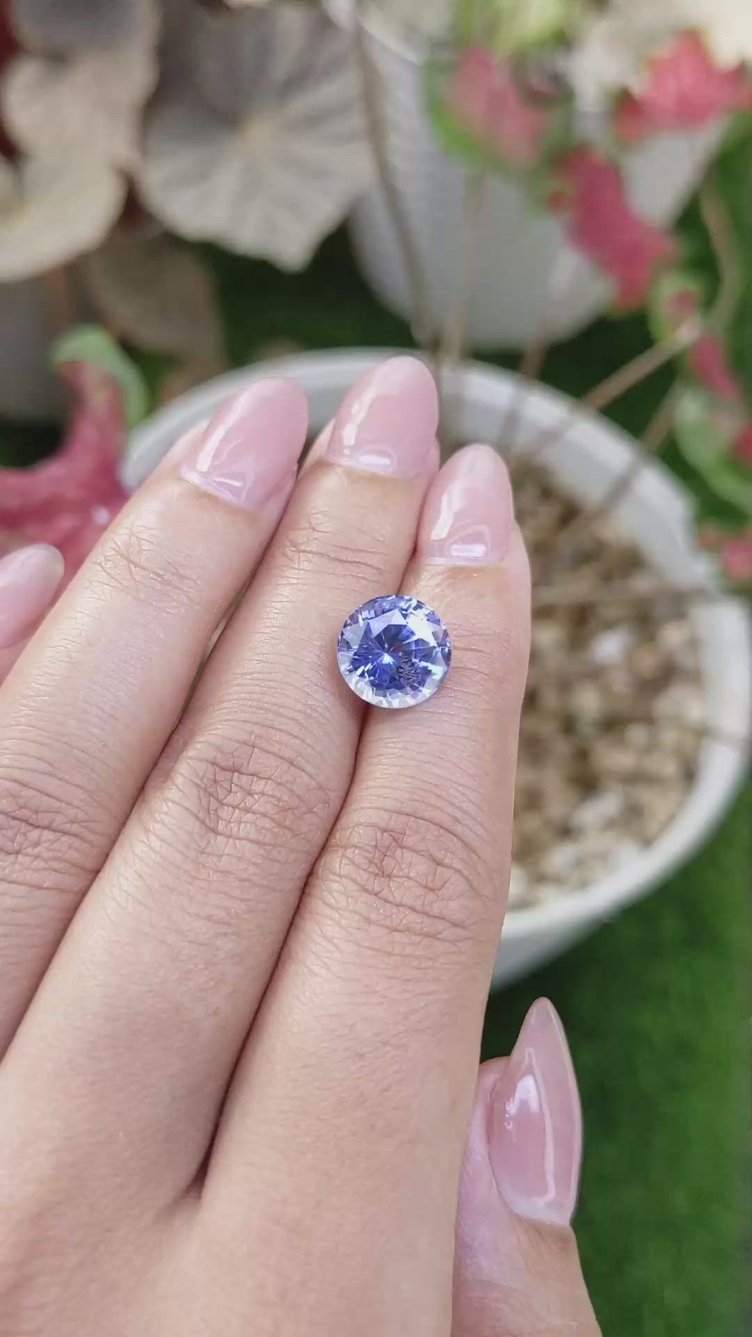 5.69 Ct. Blue Sapphire from Ceylon (Sri Lanka) Size Video