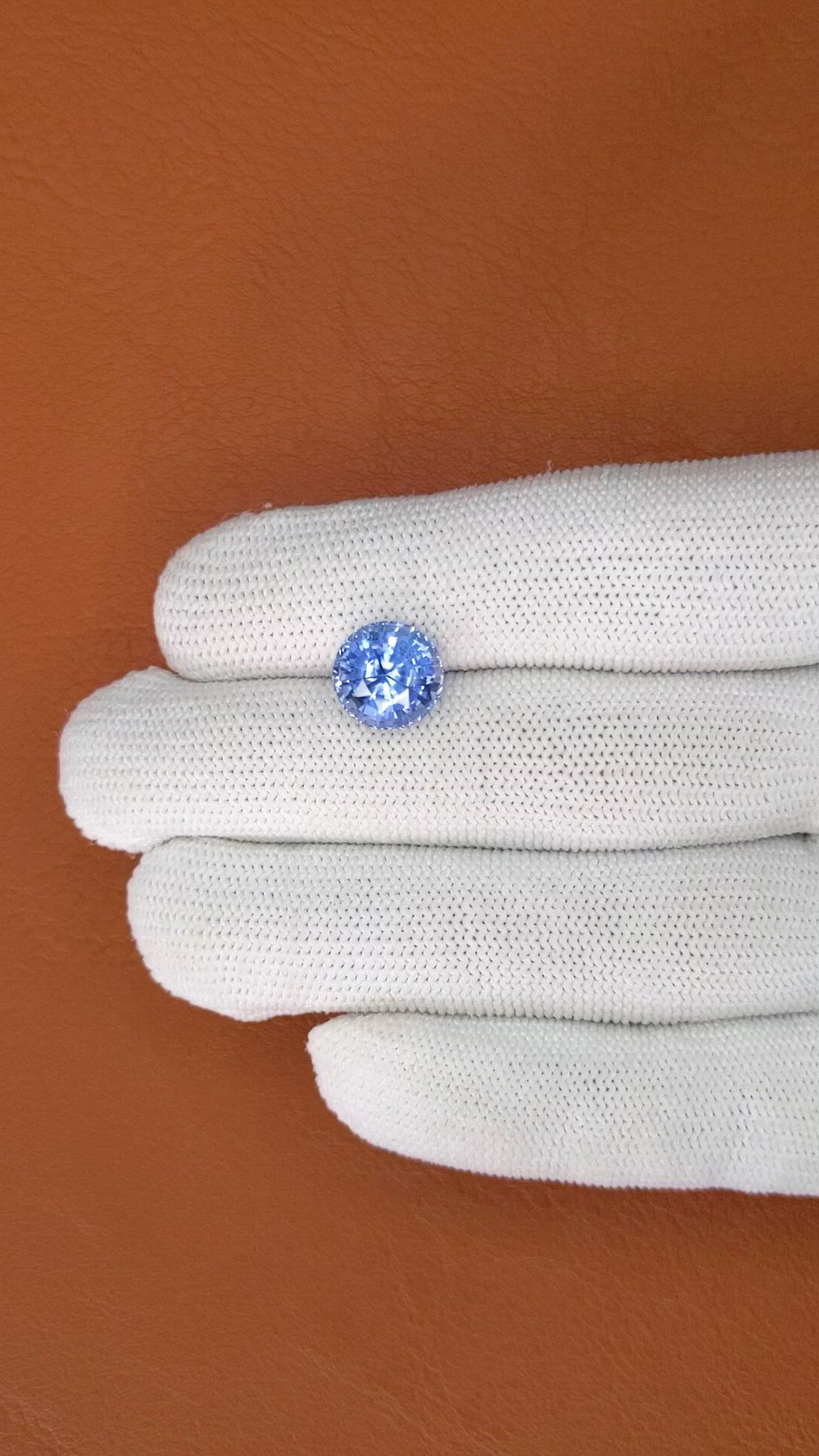 5.69 Ct. Blue Sapphire from Ceylon (Sri Lanka) Size Video