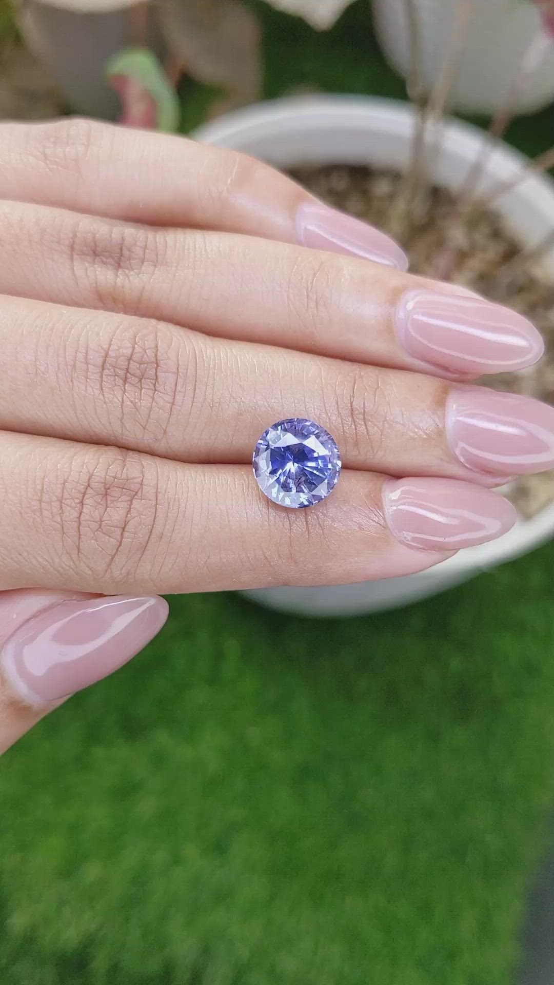 5.69 Ct. Blue Sapphire from Ceylon (Sri Lanka) Size Video