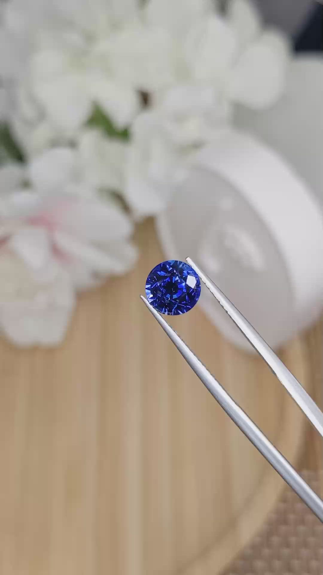 2.66 Ct. Blue Sapphire from Ceylon (Sri Lanka) Size Video