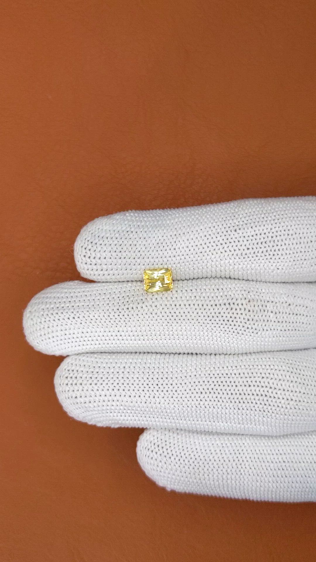 1.02 Ct. Yellow Sapphire from Ceylon (Sri Lanka) Size Video